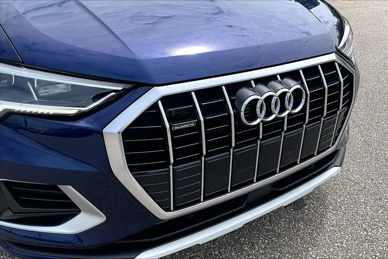 Audi Q3 photo Audi Q3