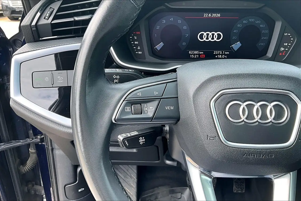Audi Q3 photo Audi Q3