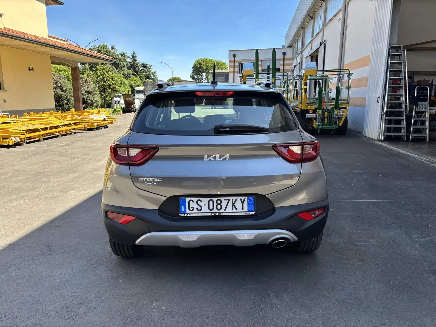 Kia Stonic 1.2 dpi Urban Special Edition 84cv - 2