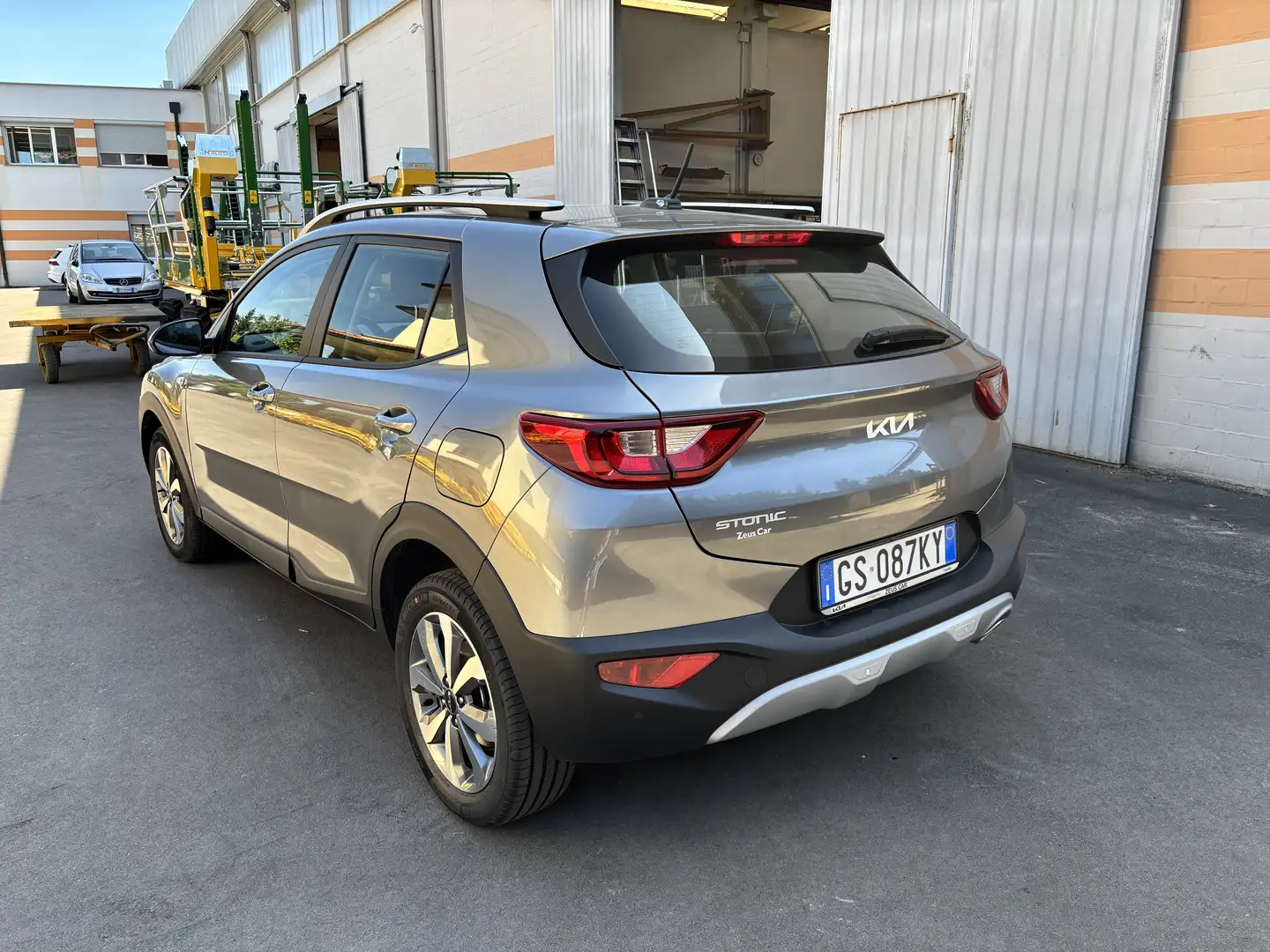 Kia Stonic 1.2 dpi Urban Special Edition 84cv - 1