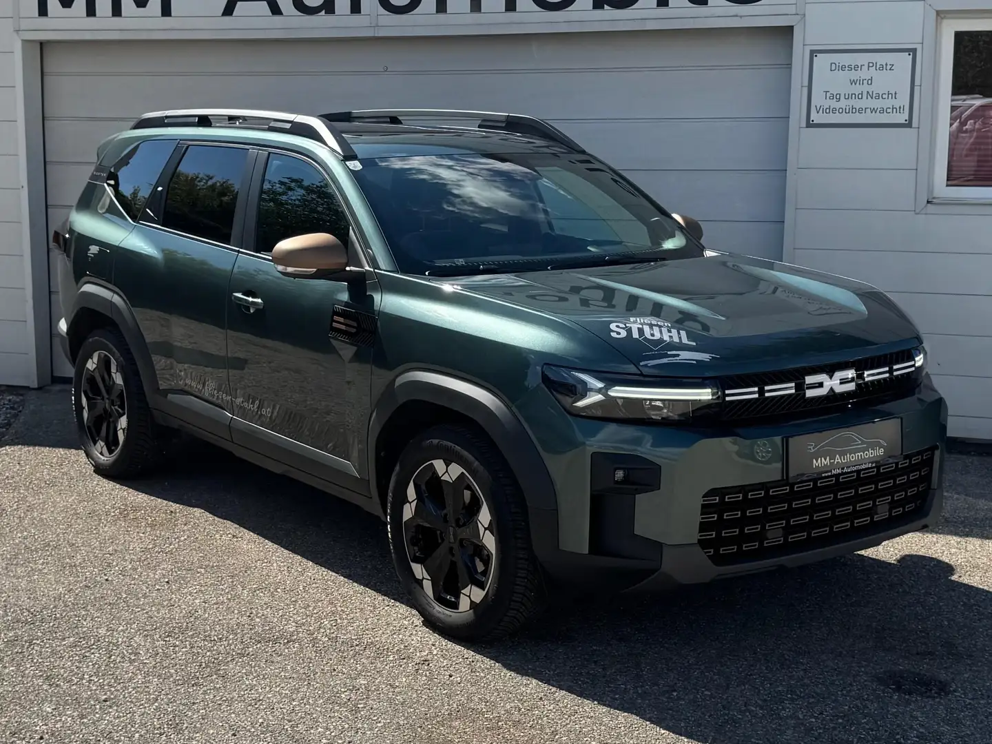Dacia Bigster TCe 130 Extreme 4x4*AHK*PANO*SHZ*LHZ*uvm Grün - 1