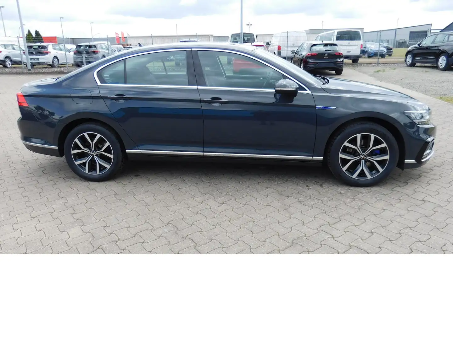 Volkswagen Passat 1.4 GTE Benzin/Hybri TSI DSG Navi Grigio - 2