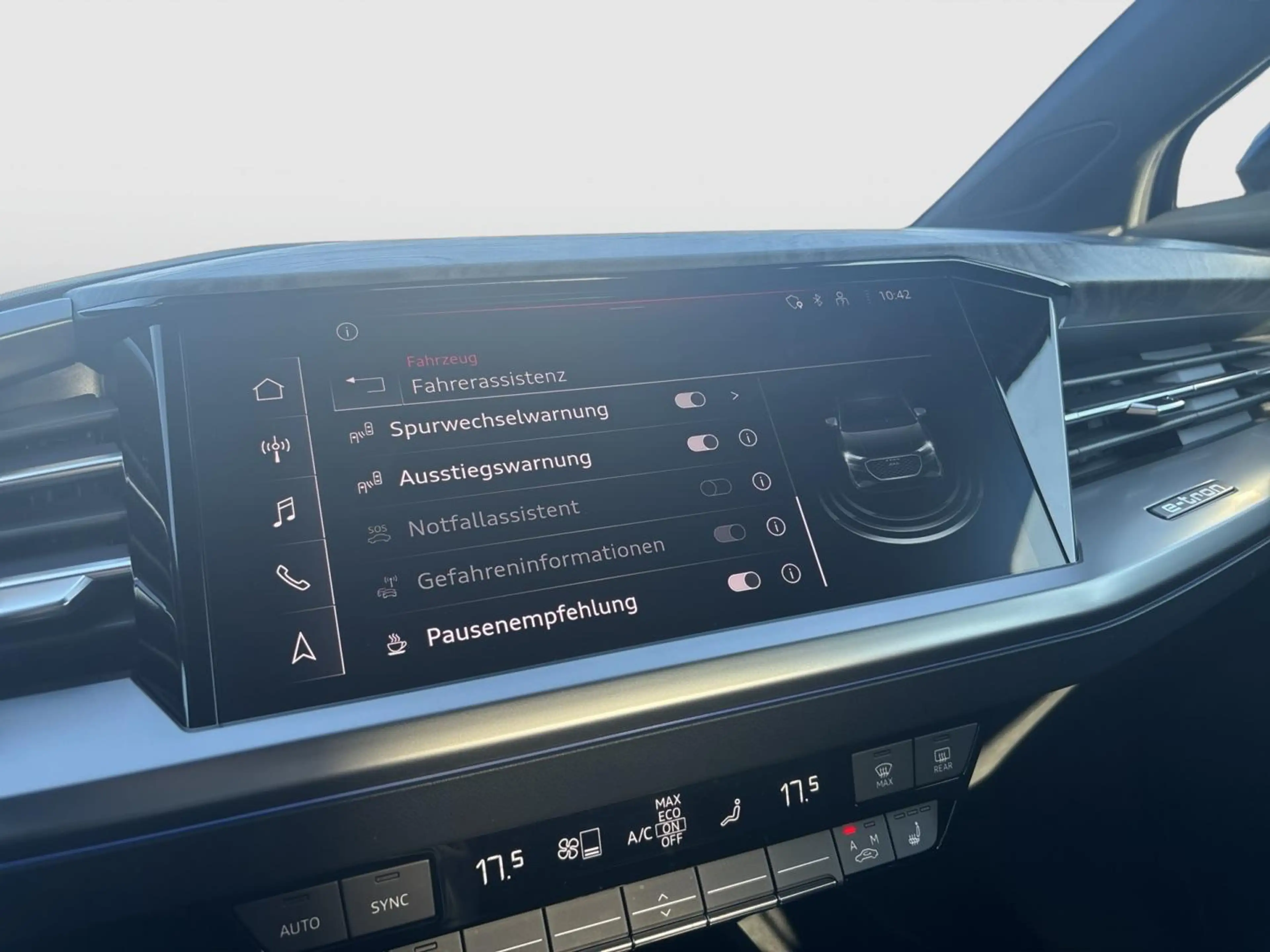 Audi Q4 e-tron Sportback 40 MLED Navi Pano ACC RKamera LM20 Wärmep. — photo 25