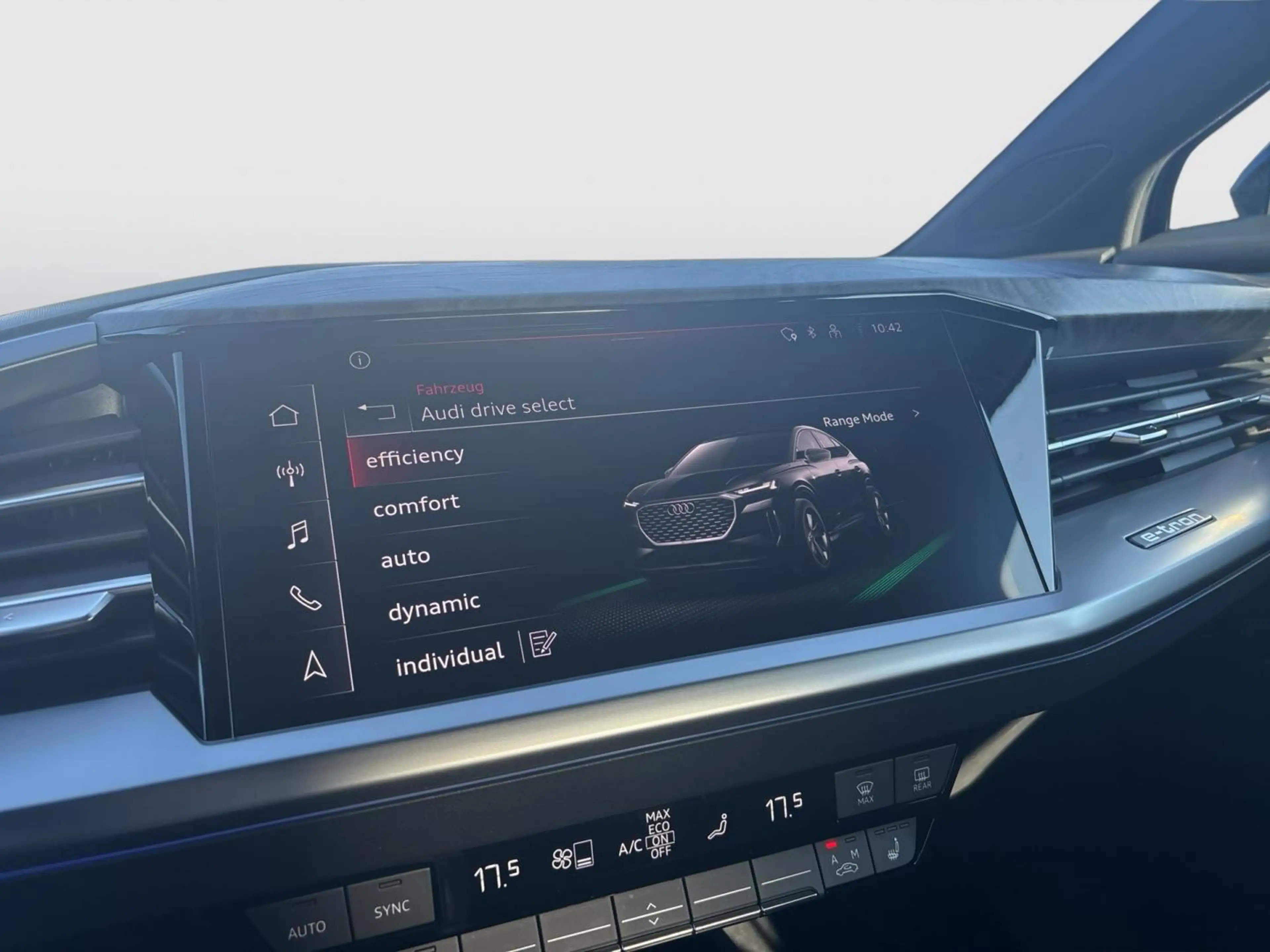 Audi Q4 e-tron Sportback 40 MLED Navi Pano ACC RKamera LM20 Wärmep. — photo 22