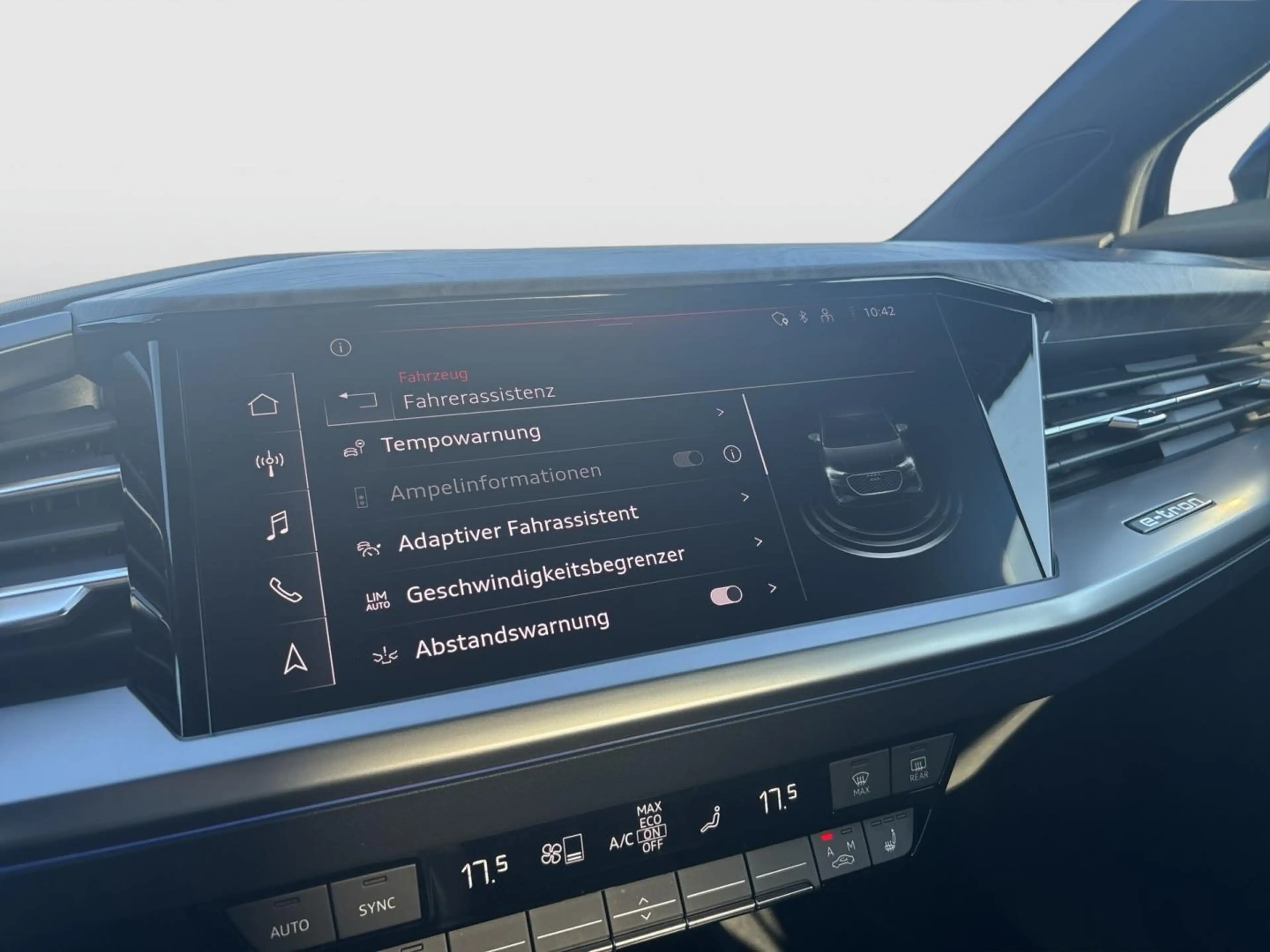 Audi Q4 e-tron Sportback 40 MLED Navi Pano ACC RKamera LM20 Wärmep. — photo 23