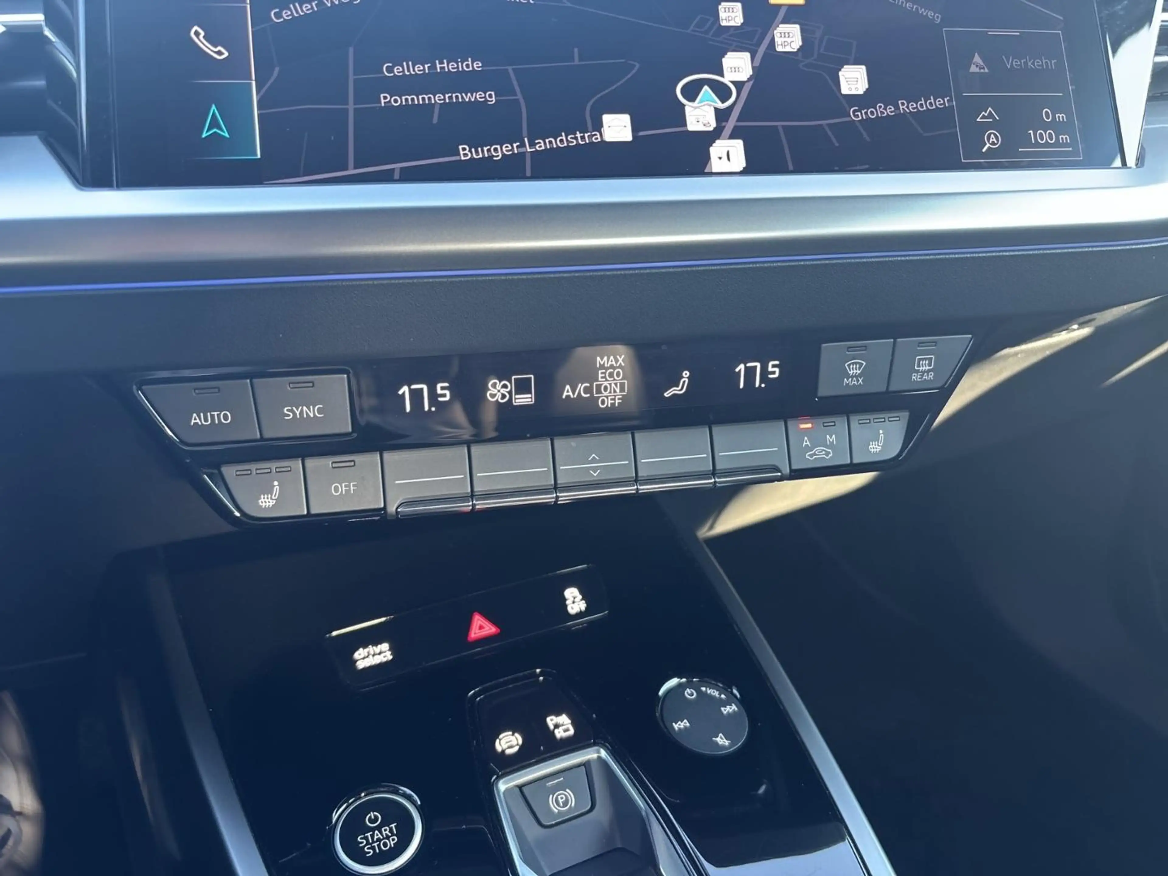 Audi Q4 e-tron Sportback 40 MLED Navi Pano ACC RKamera LM20 Wärmep. — photo 27
