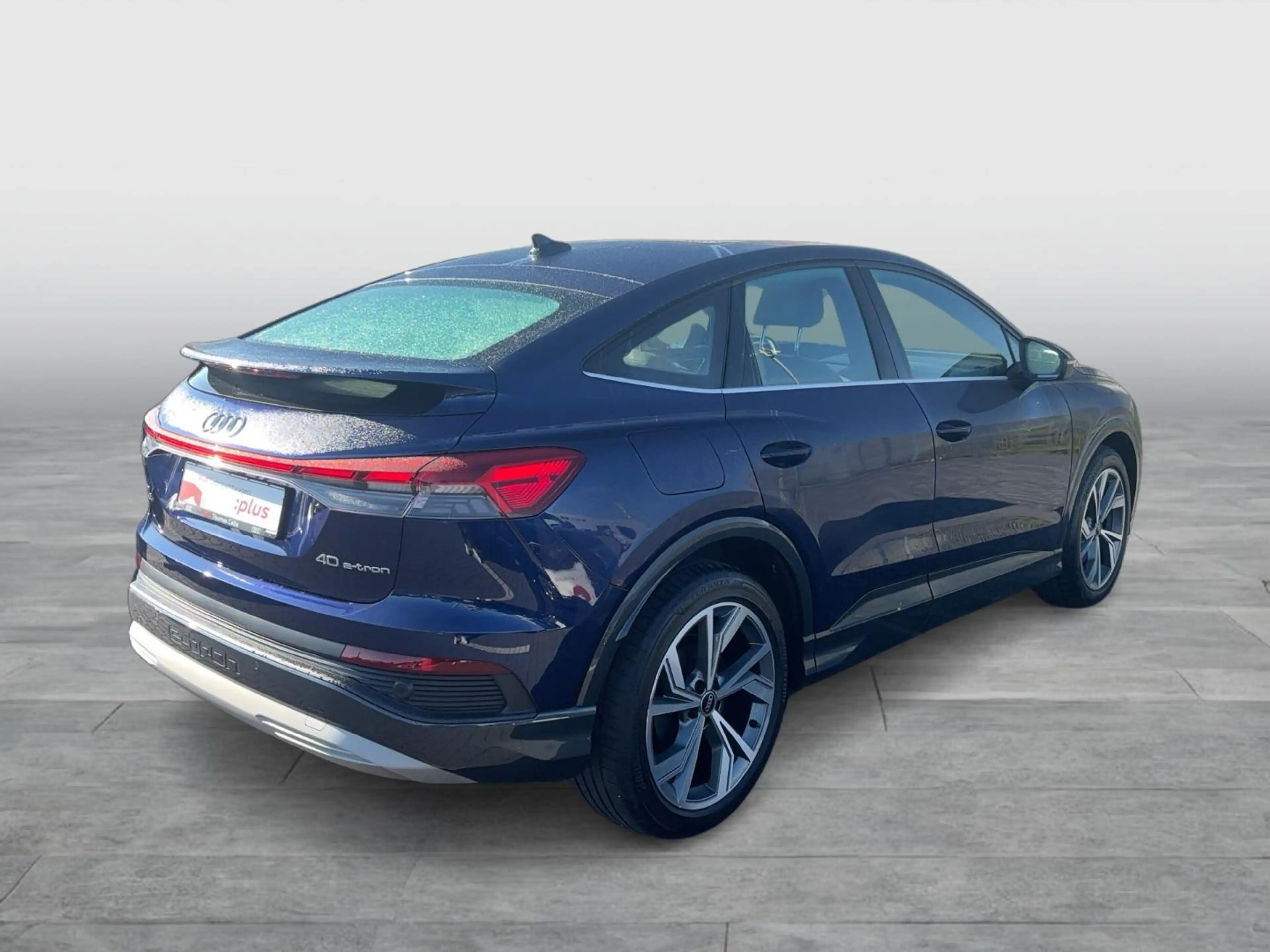 Audi Q4 e-tron Sportback 40 MLED Navi Pano ACC RKamera LM20 Wärmep. — photo 5