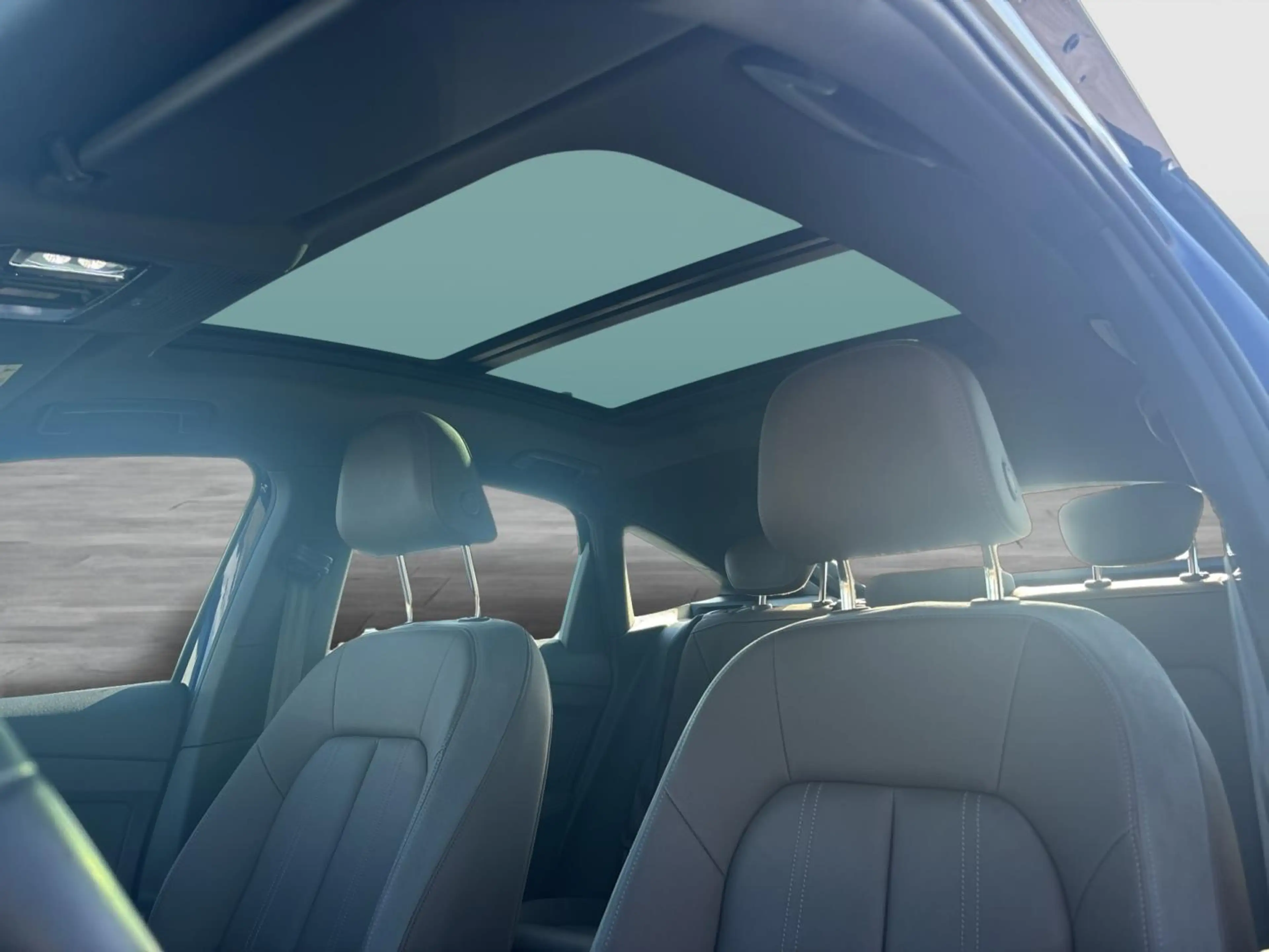 Audi Q4 e-tron Sportback 40 MLED Navi Pano ACC RKamera LM20 Wärmep. — photo 31