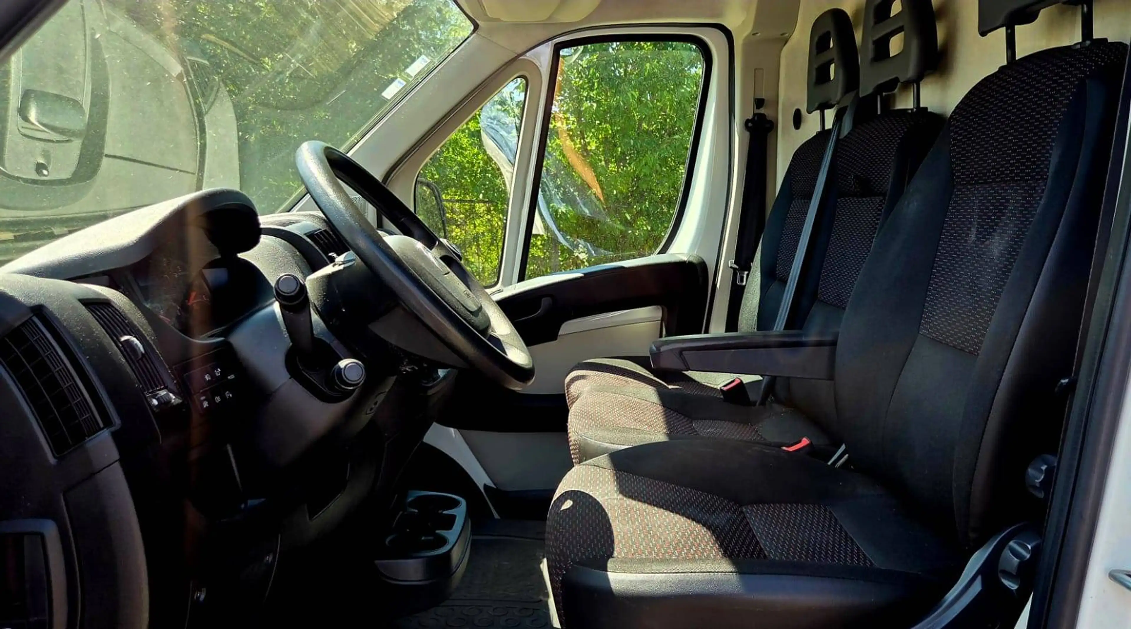 Citroen Jumper L2H2 BLUEHDi 130 S TVA RECUPÉRABLE — photo 11