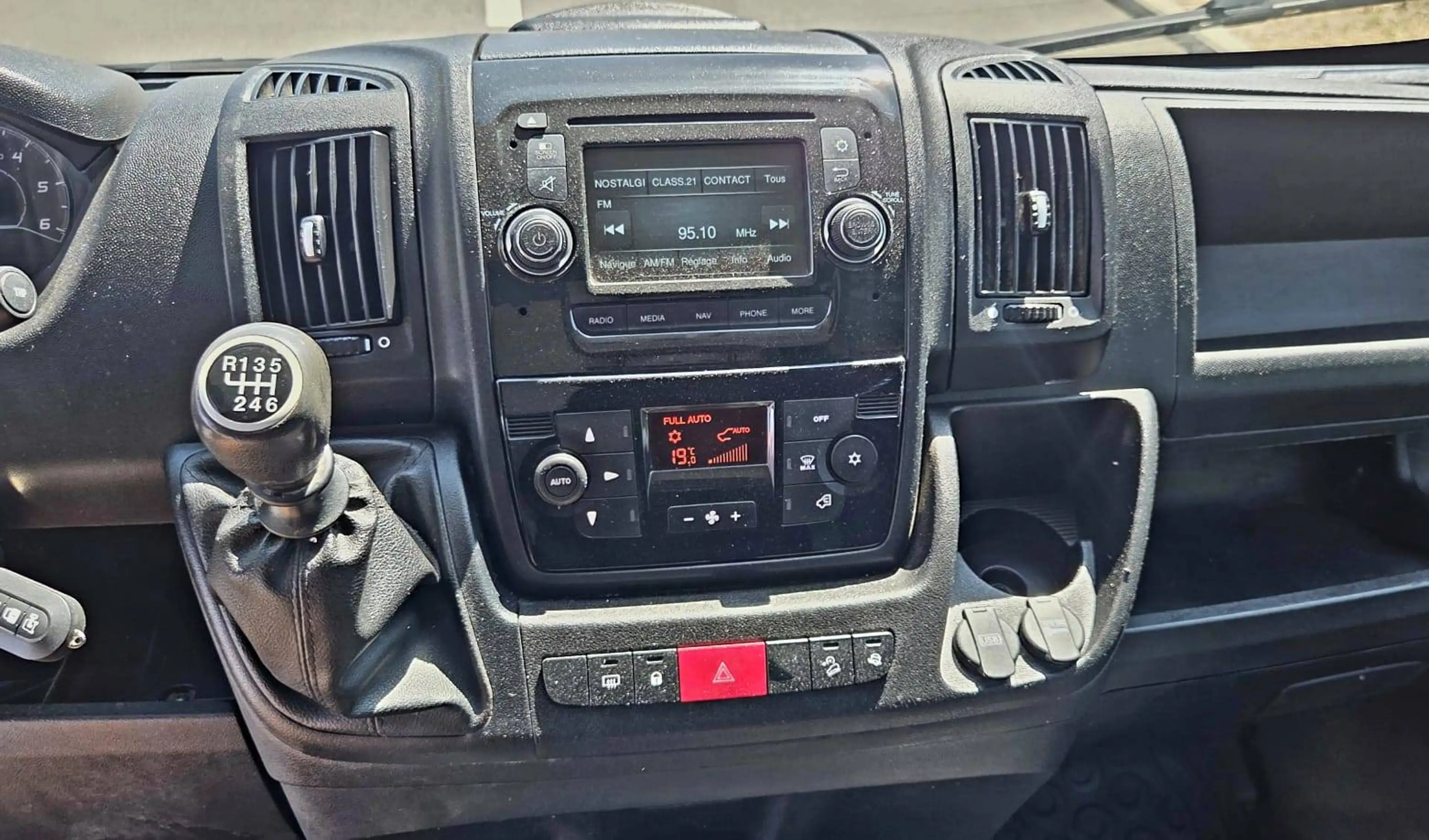 Citroen Jumper L2H2 BLUEHDi 130 S TVA RECUPÉRABLE — photo 13