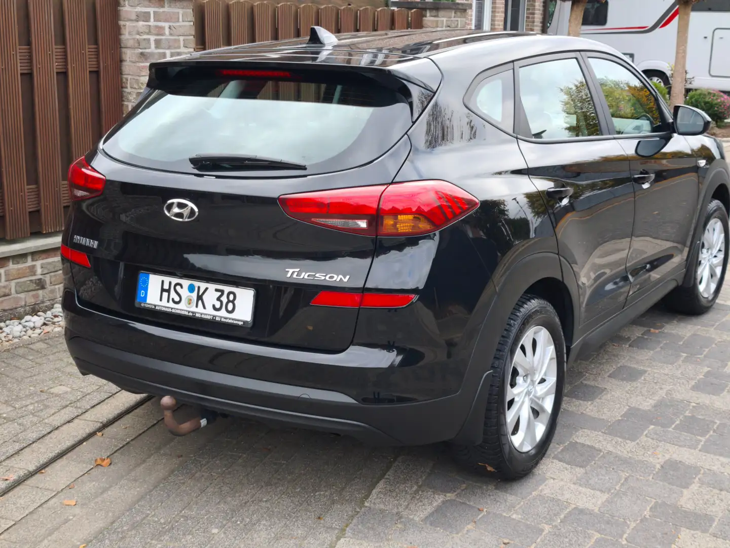 Hyundai TUCSON Tucson 1.6 GDi 2WD DCT Pure Schwarz - 2