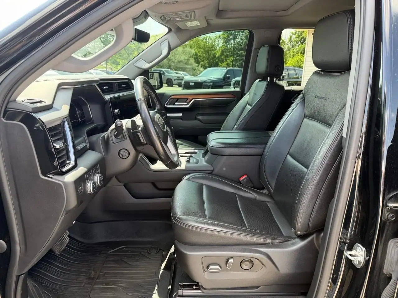 GMC Sierra 1500 снимка GMC Sierra 1500