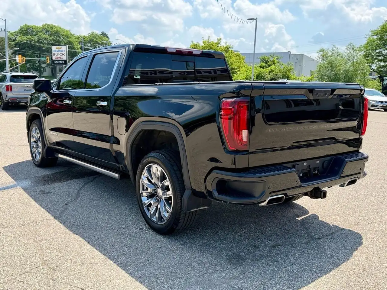 GMC Sierra 1500 снимка GMC Sierra 1500