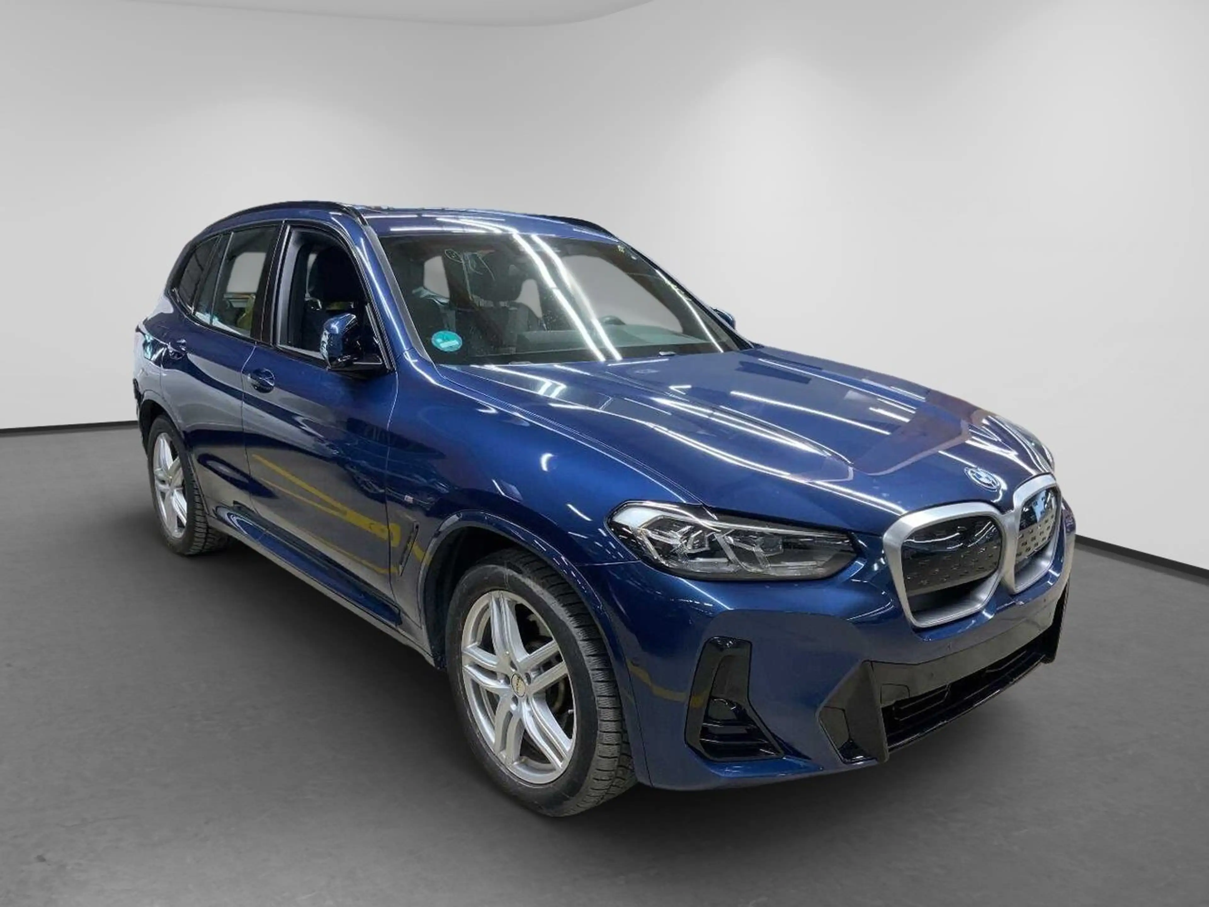BMW iX3 Inspiring AHK Pano S-Dach SpoSi ACC BLIS — photo 6