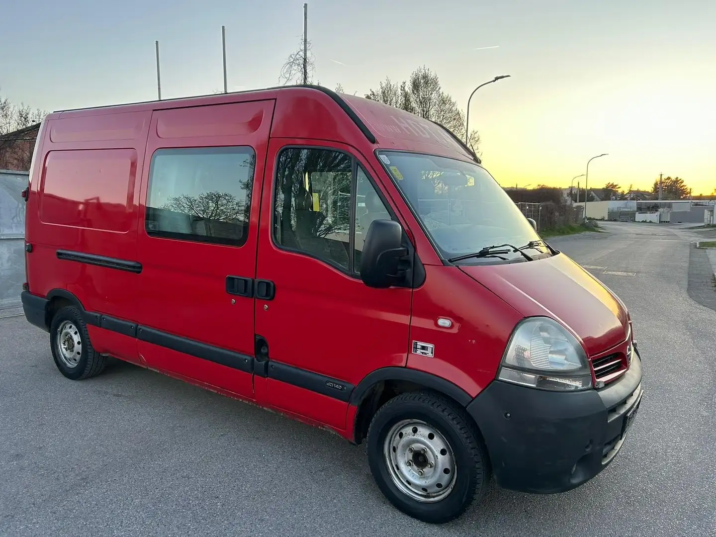 Nissan Interstar 3.0dCi 140DK - 1