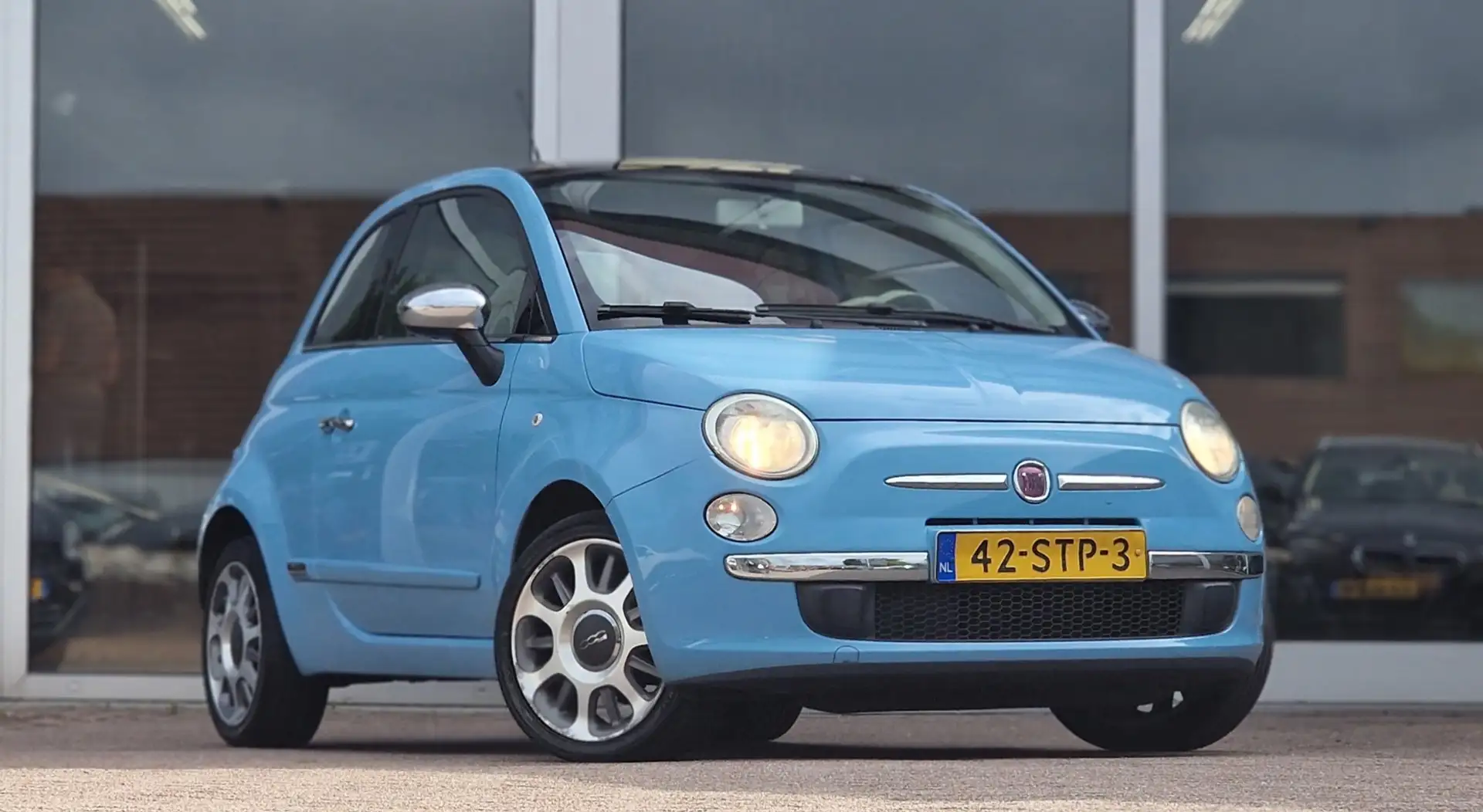 Fiat 500 1.2i Lounge Airco Airco LM velgen Panoramadak Nieu Blauw - 2