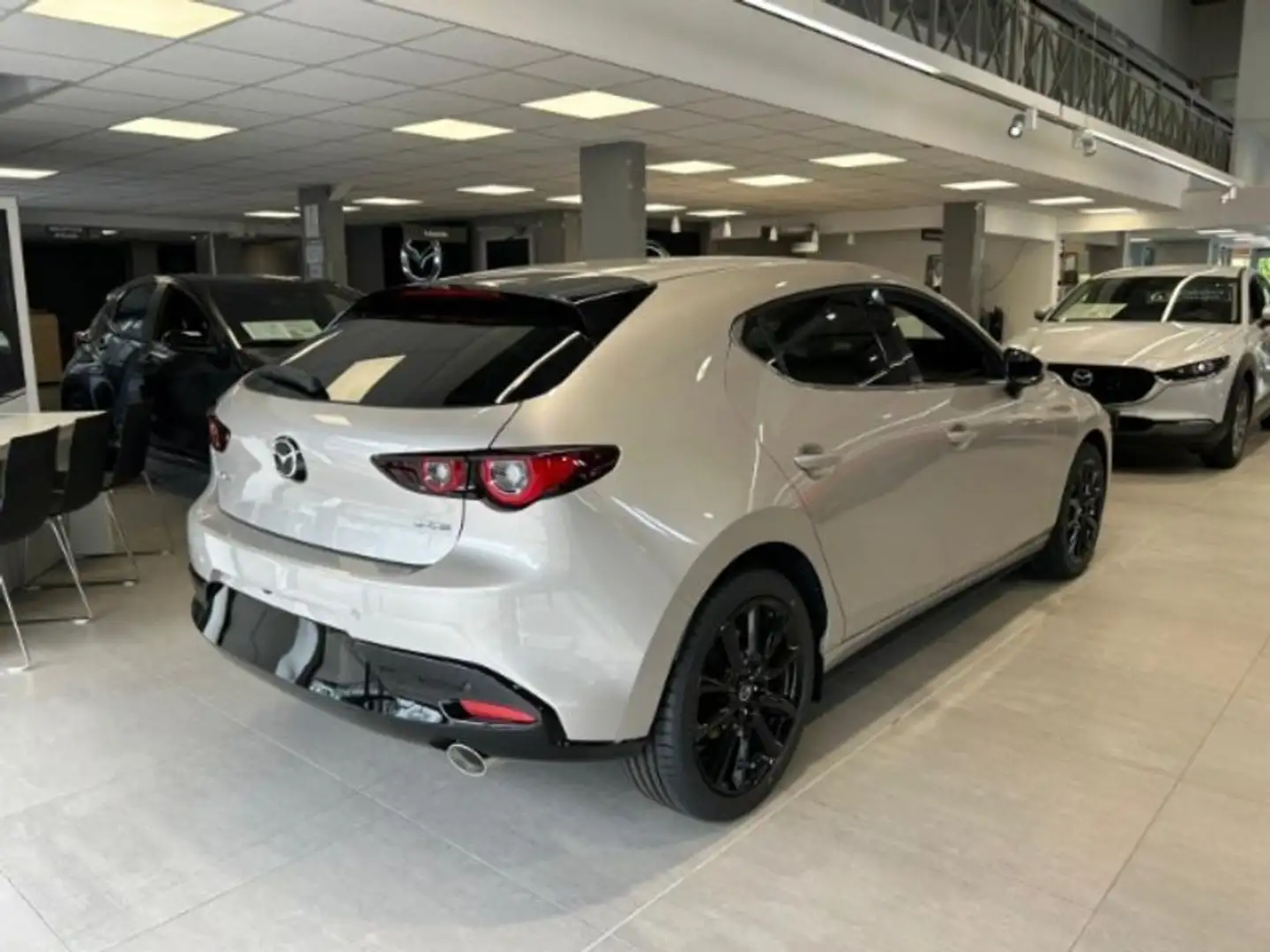 Mazda 3 Mazda3 5 PORTES 2025 2.0L e-SKYACTIV-X M Hybrid 18 - 2