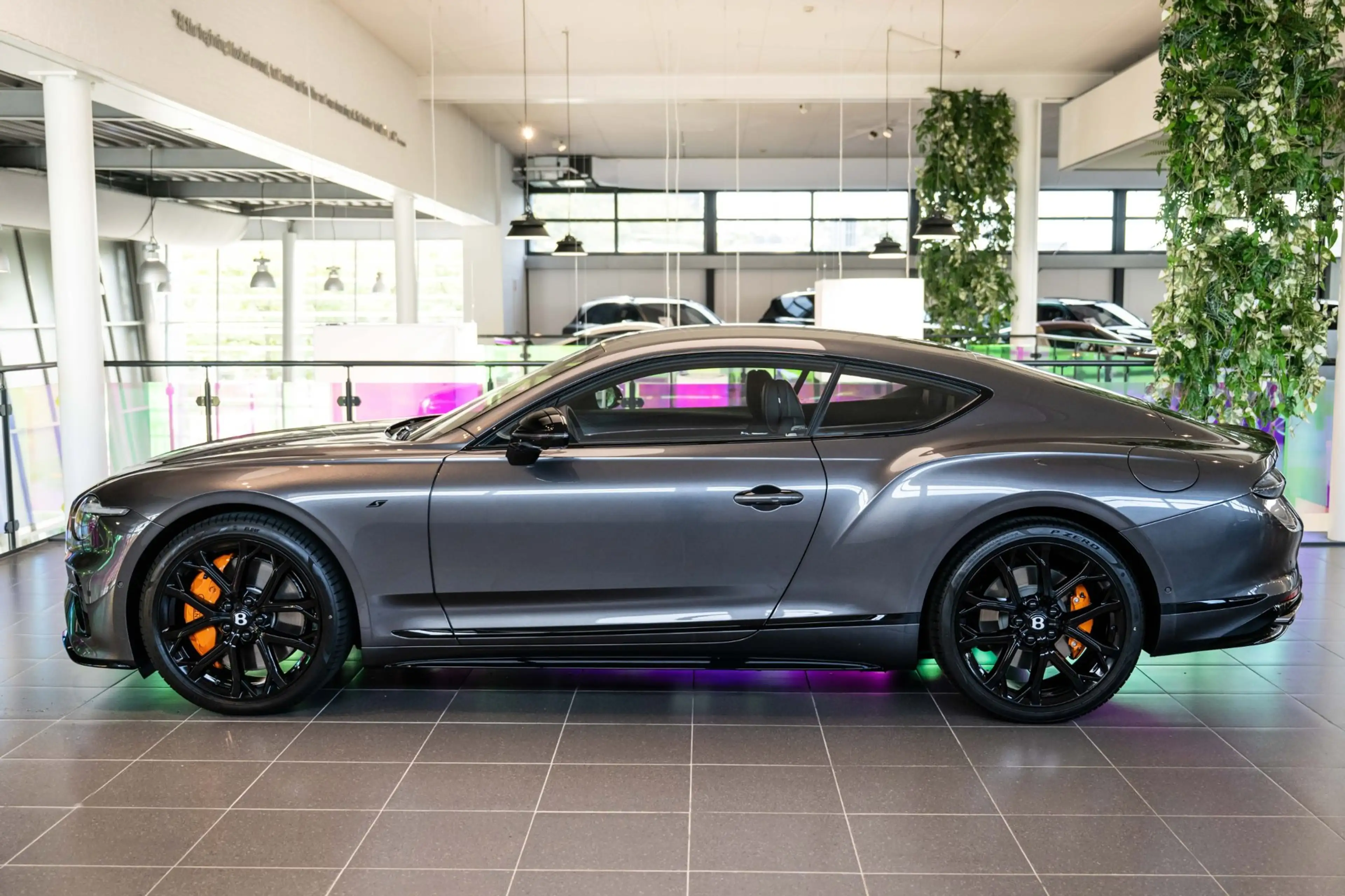 Bentley Continental GT S 4.0 V8 Hybrid — photo 2
