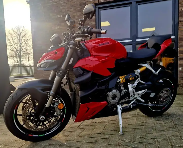 Ducati Streetfighter - foto 5