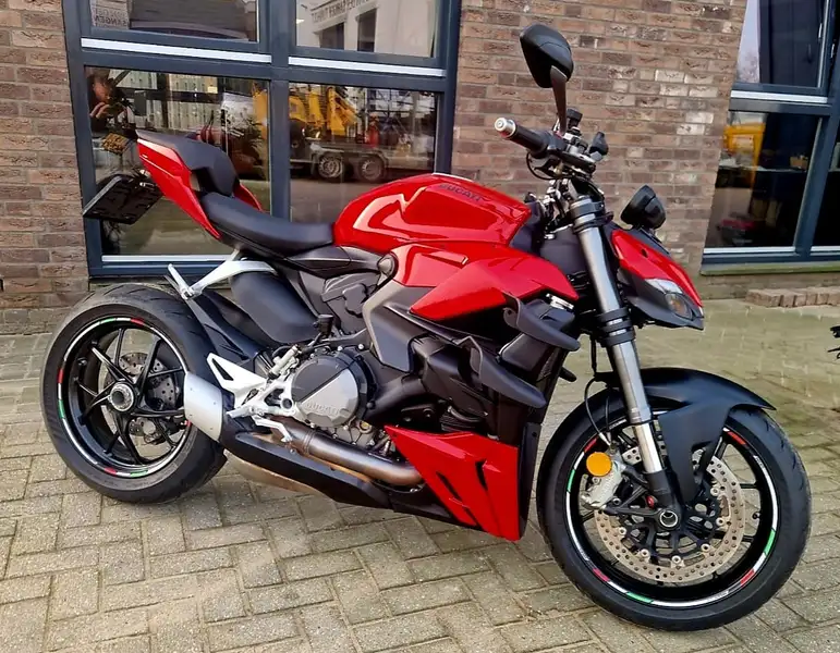 Ducati Streetfighter - foto 2