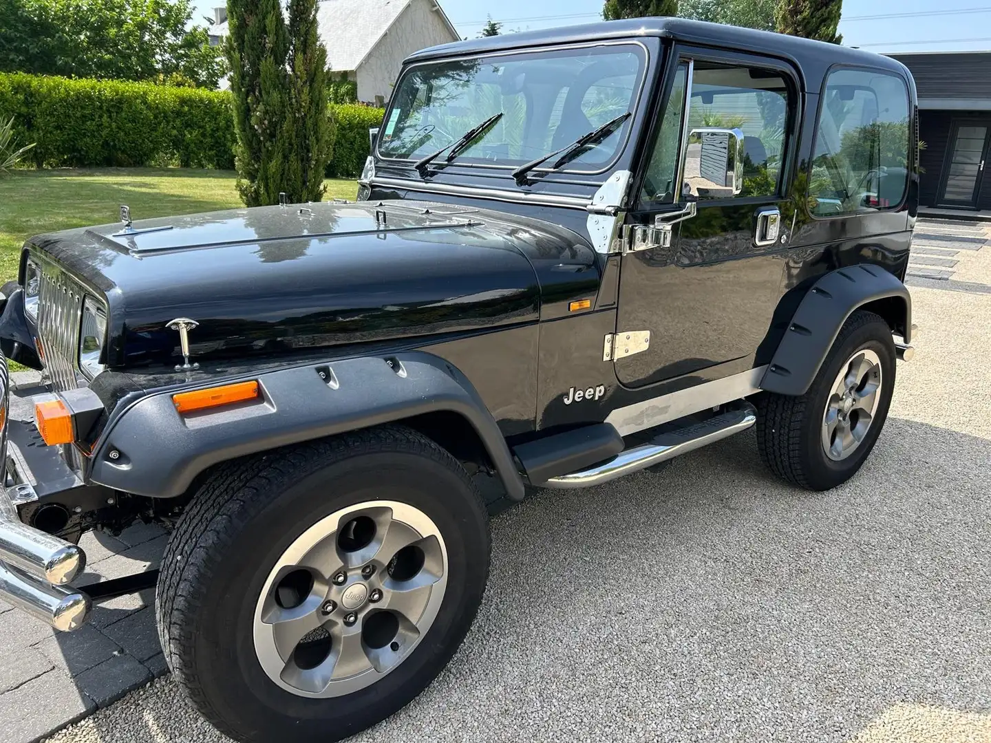 Jeep Wrangler Чорний - 1