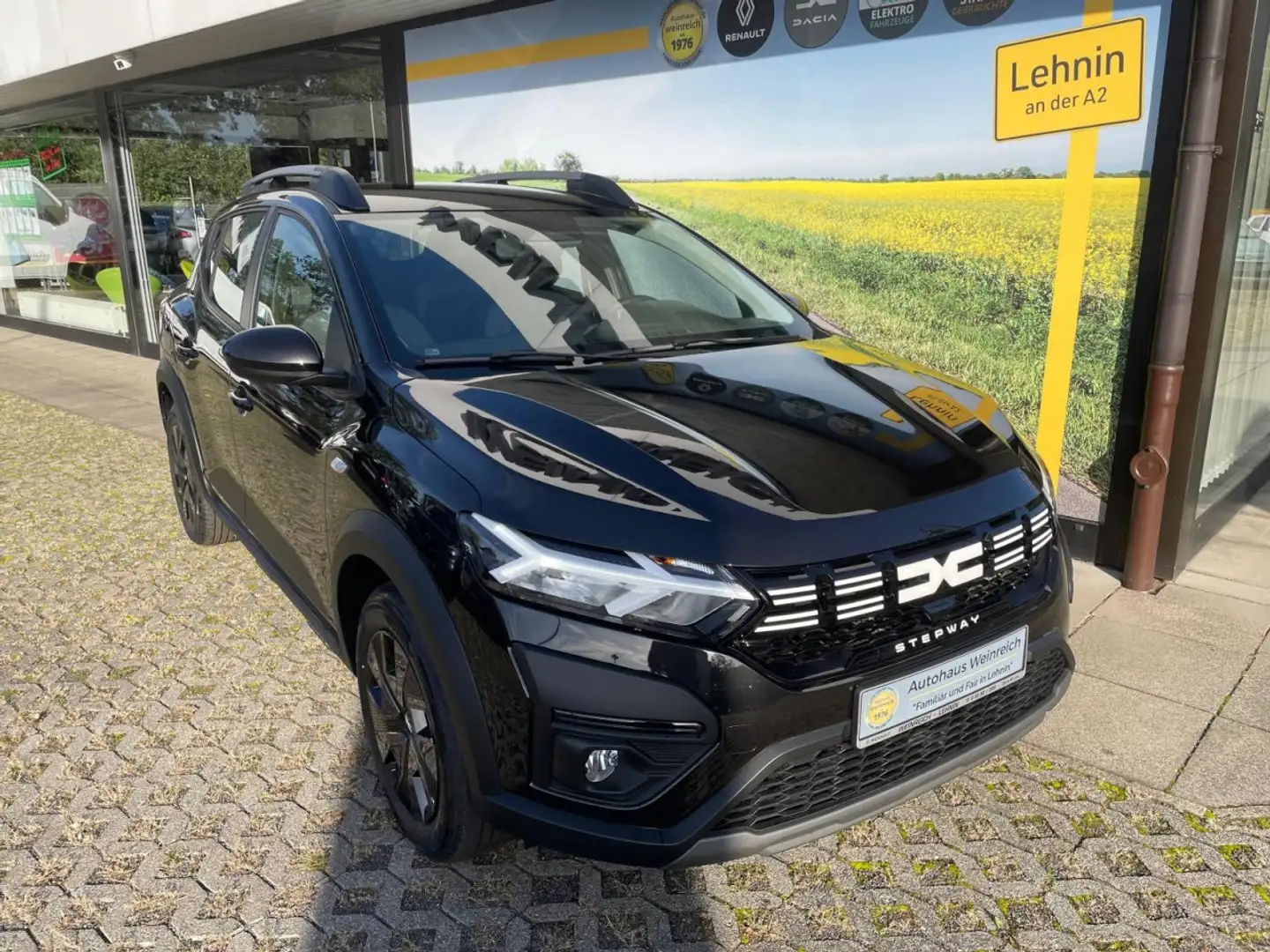 Dacia Sandero Stepway mit Klima, Navi & Sitzheizung Klima Navi Schwarz - 2