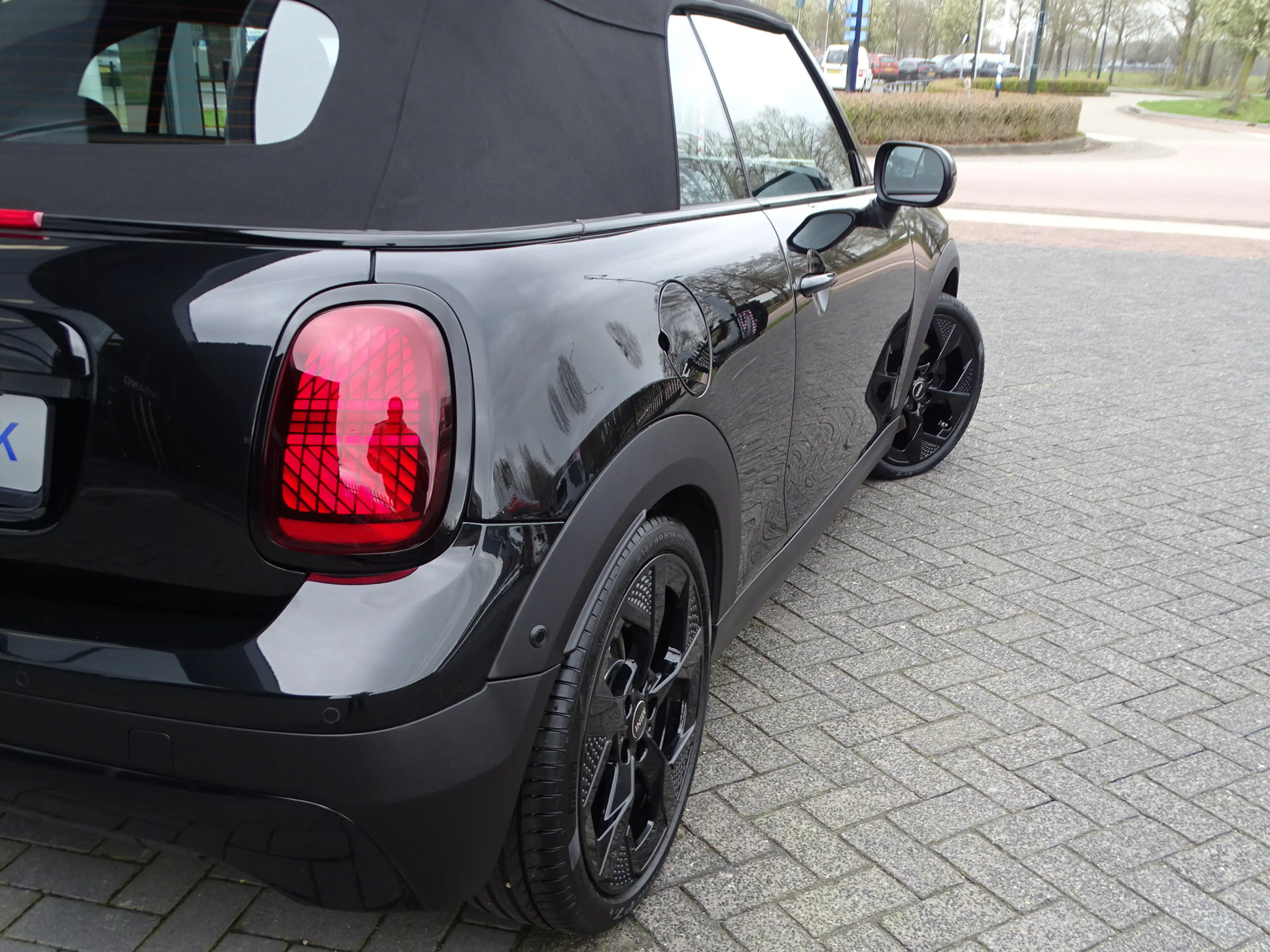 MINI Cooper C Cabrio Mini 2.0 Classic M — photo 43