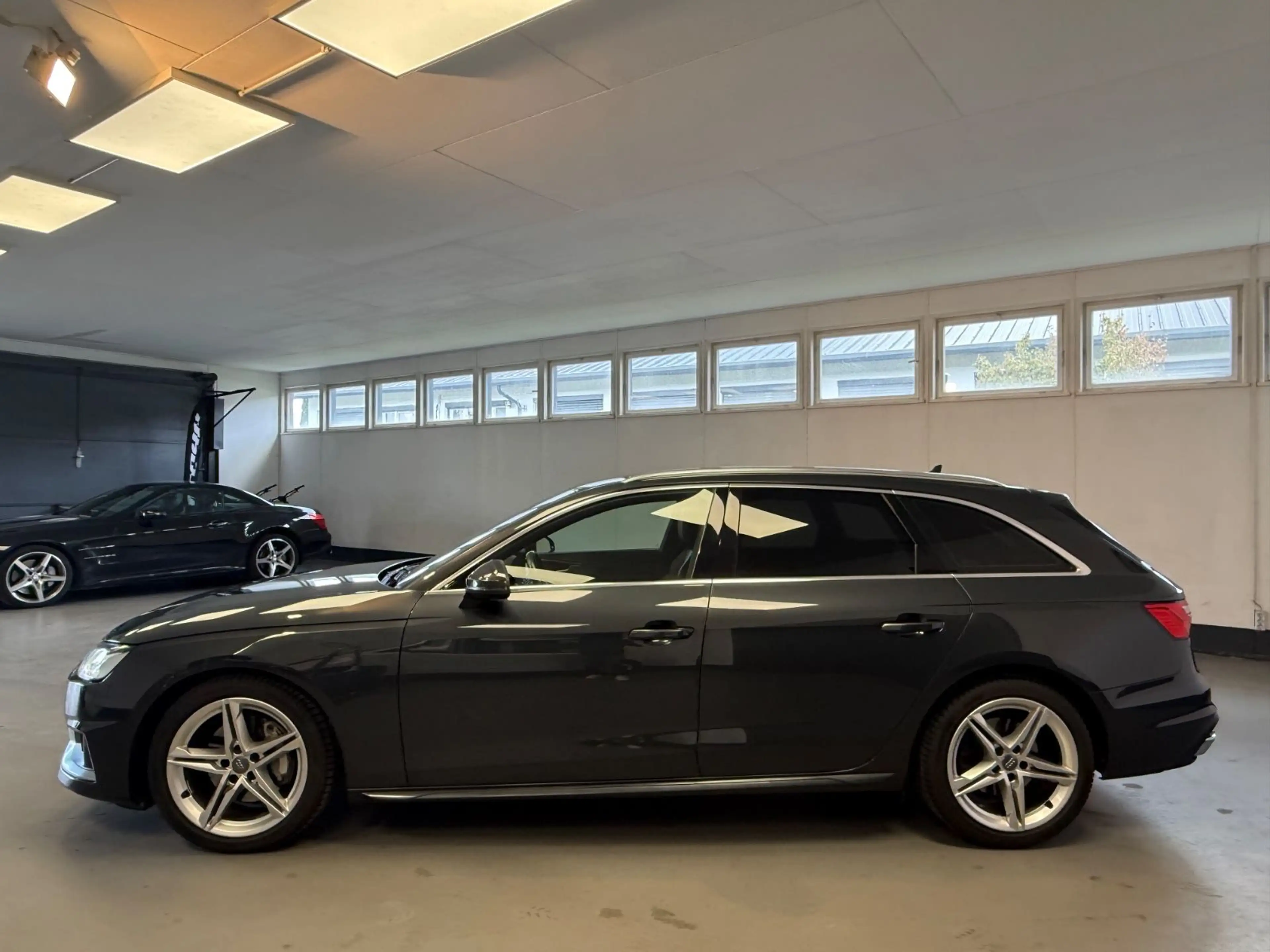 Audi A4 AVANT 40 TDI QUATTRO*AUT*LEDER*NAVI*APPLE*LED — photo 9