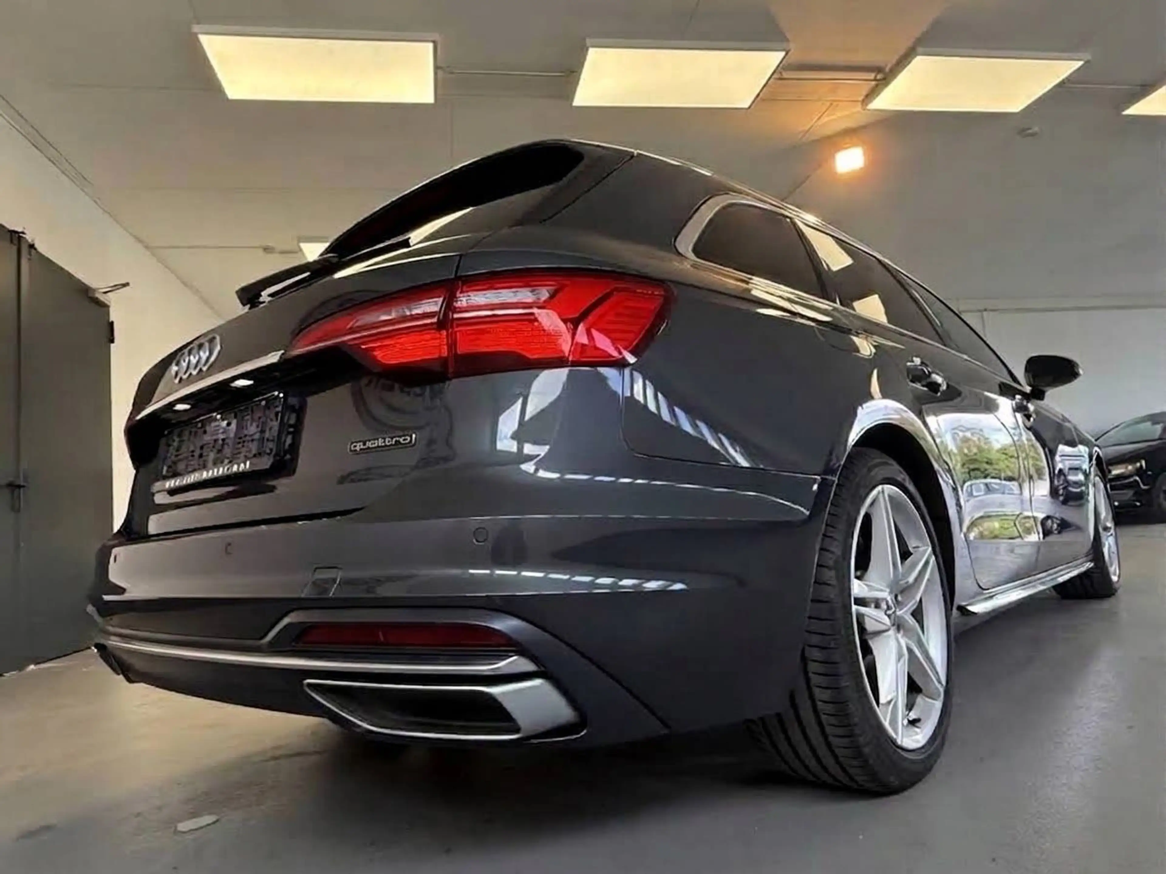 Audi A4 AVANT 40 TDI QUATTRO*AUT*LEDER*NAVI*APPLE*LED — photo 6