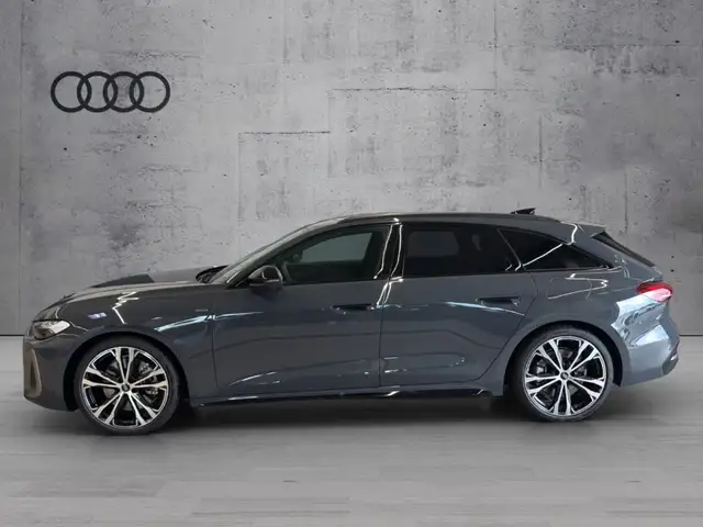Audi A5 view 3