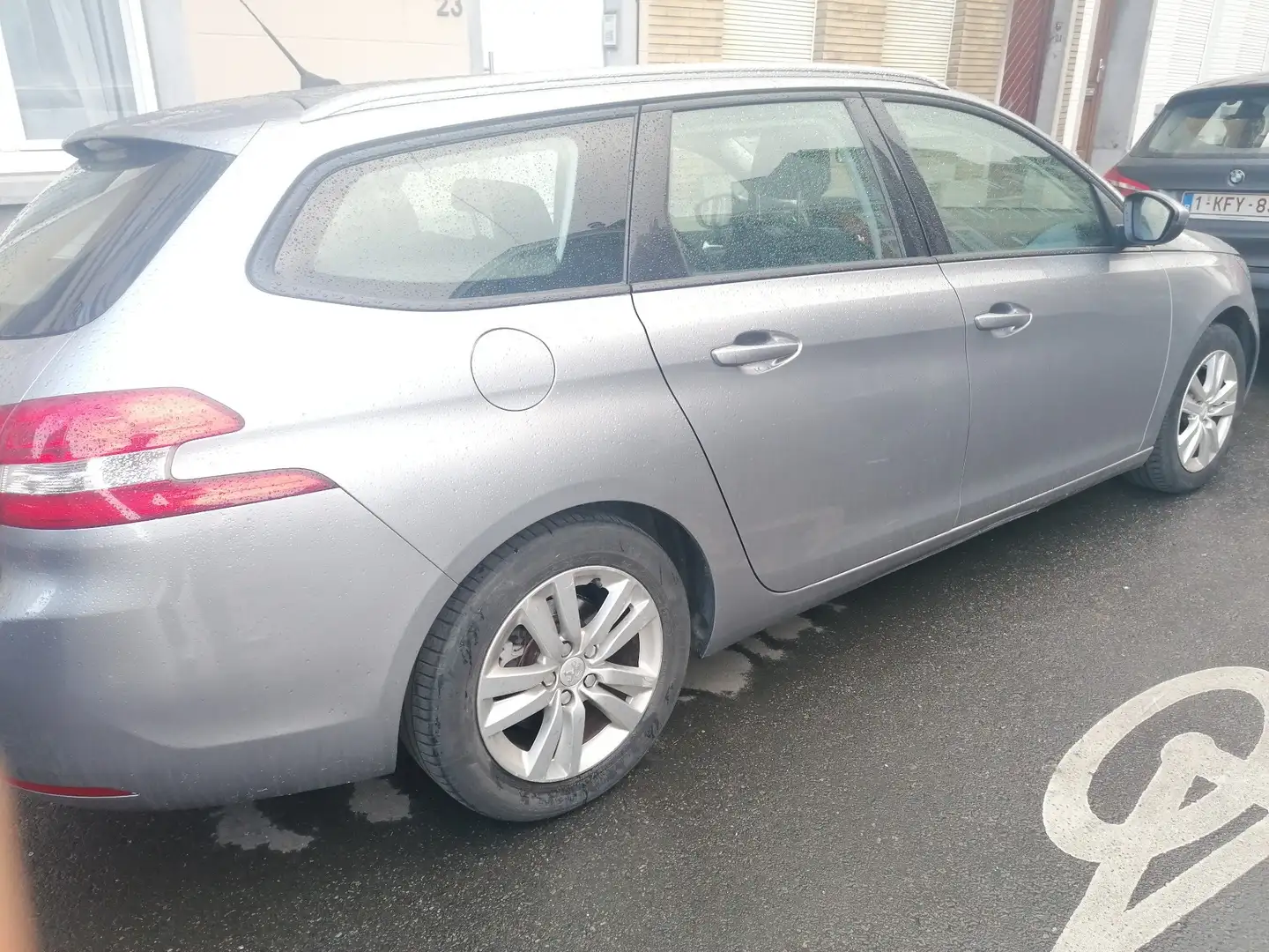 Peugeot 308 1.2 PureTech Feline STT Gris - 2