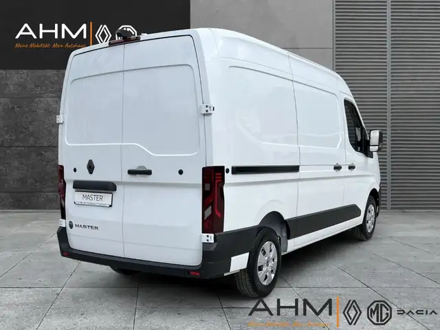 Renault Master view 2