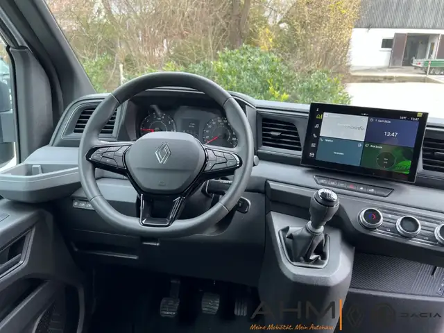 Renault Master view 15
