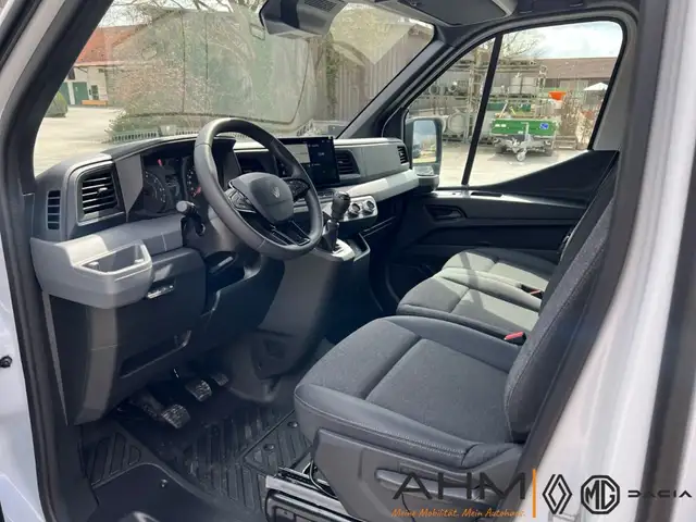 Renault Master view 10