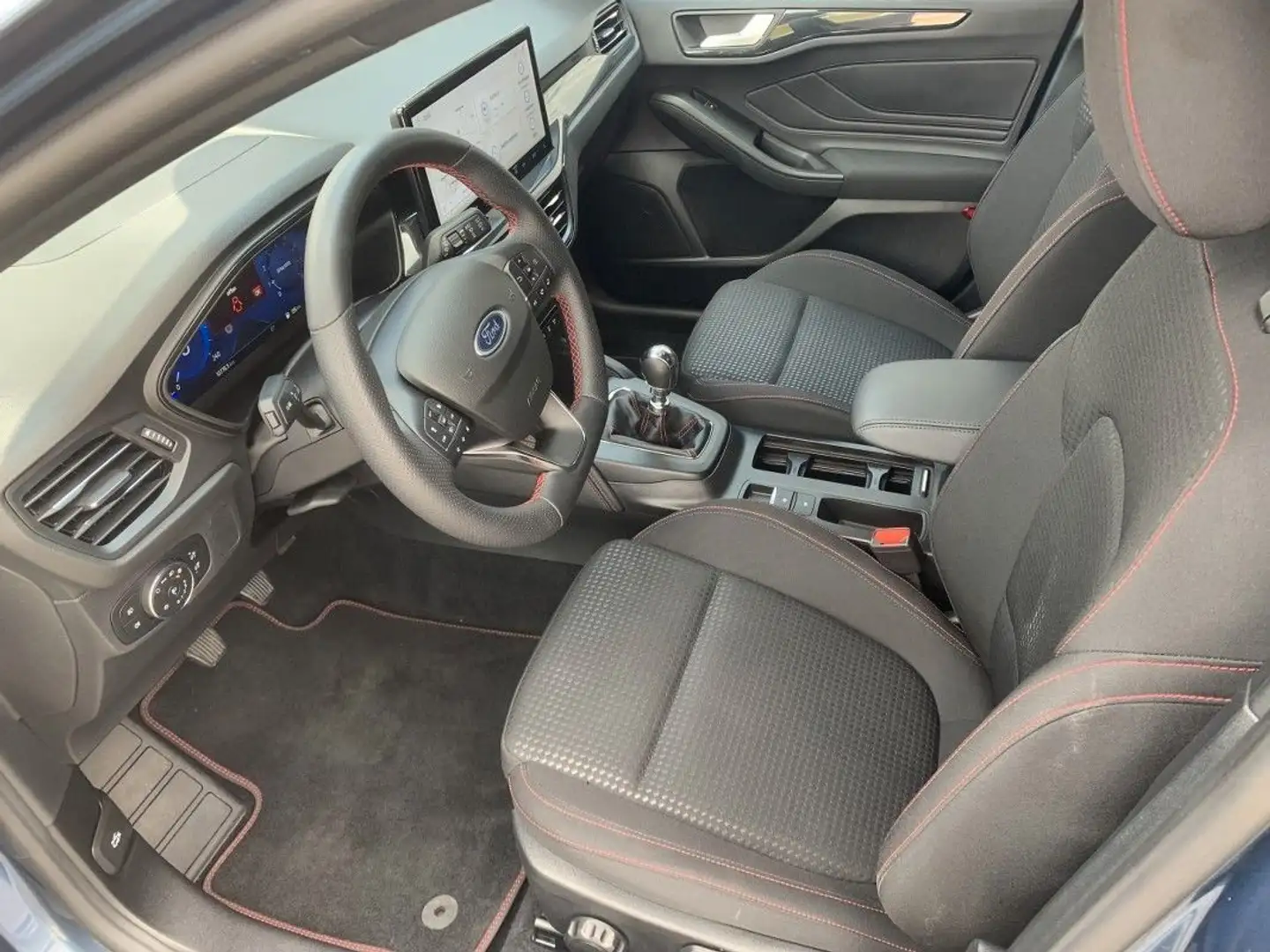 Ford Focus ST-Line X  AHZV el. schwenkbar ACC Schwarz - 2