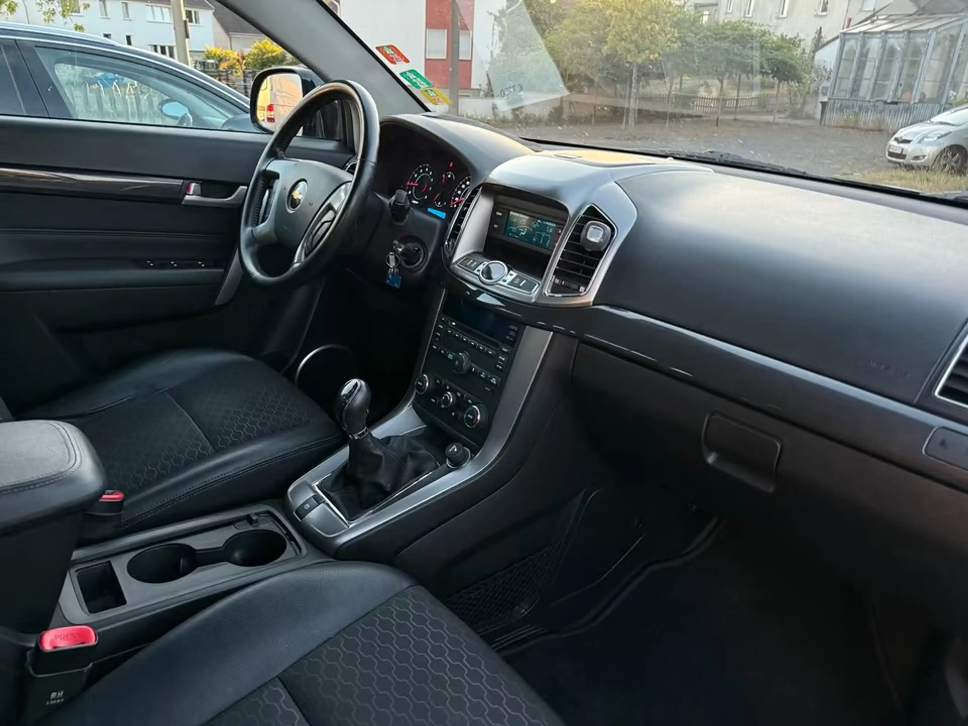 Chevrolet Captiva 2.4 LT 2WD -7 Sitzer - TÜV 05/2028 — photo 8