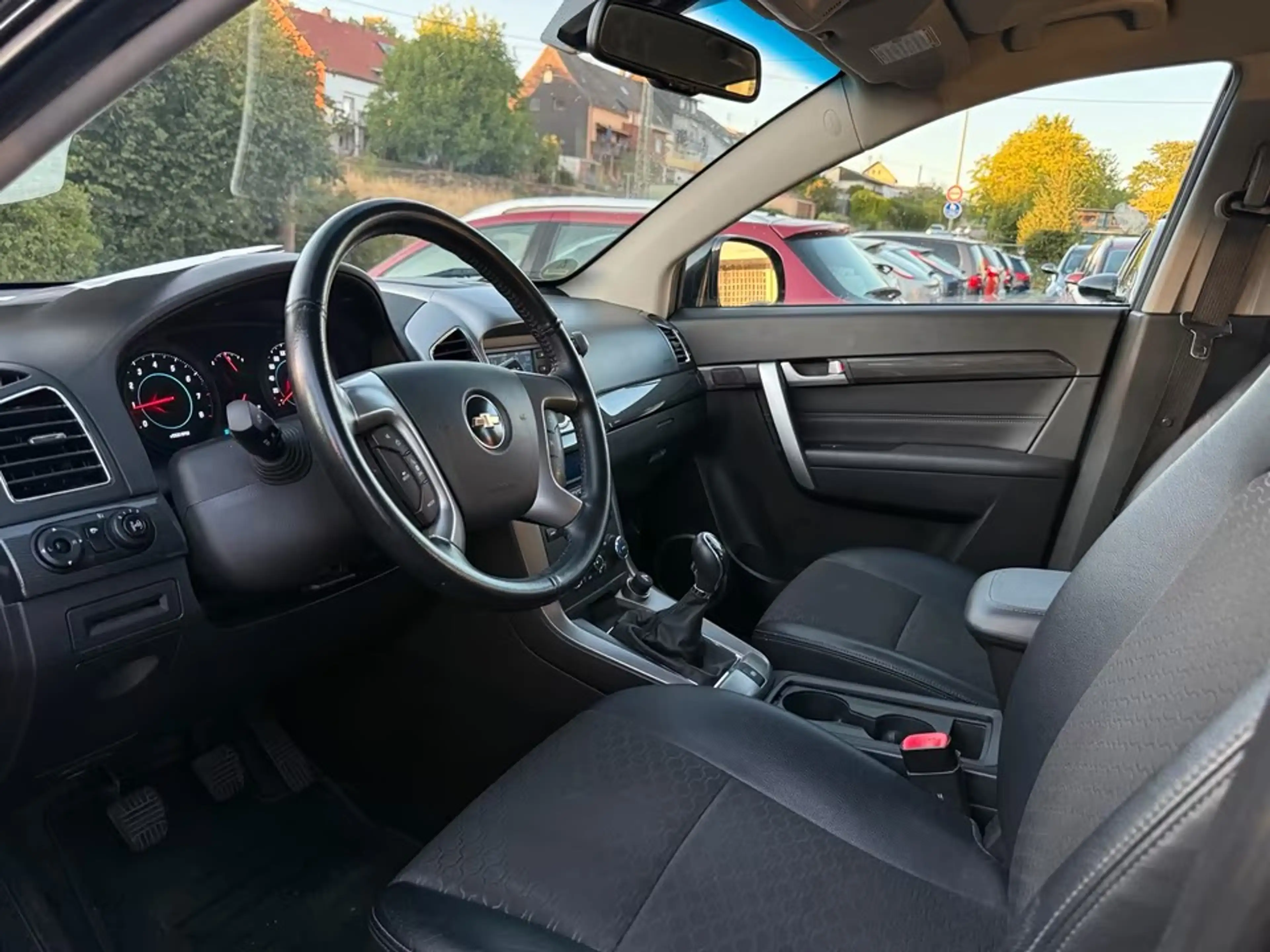 Chevrolet Captiva 2.4 LT 2WD -7 Sitzer - TÜV 05/2028 — photo 6