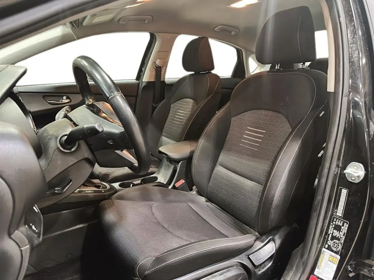 Kia Forte снимка Kia Forte