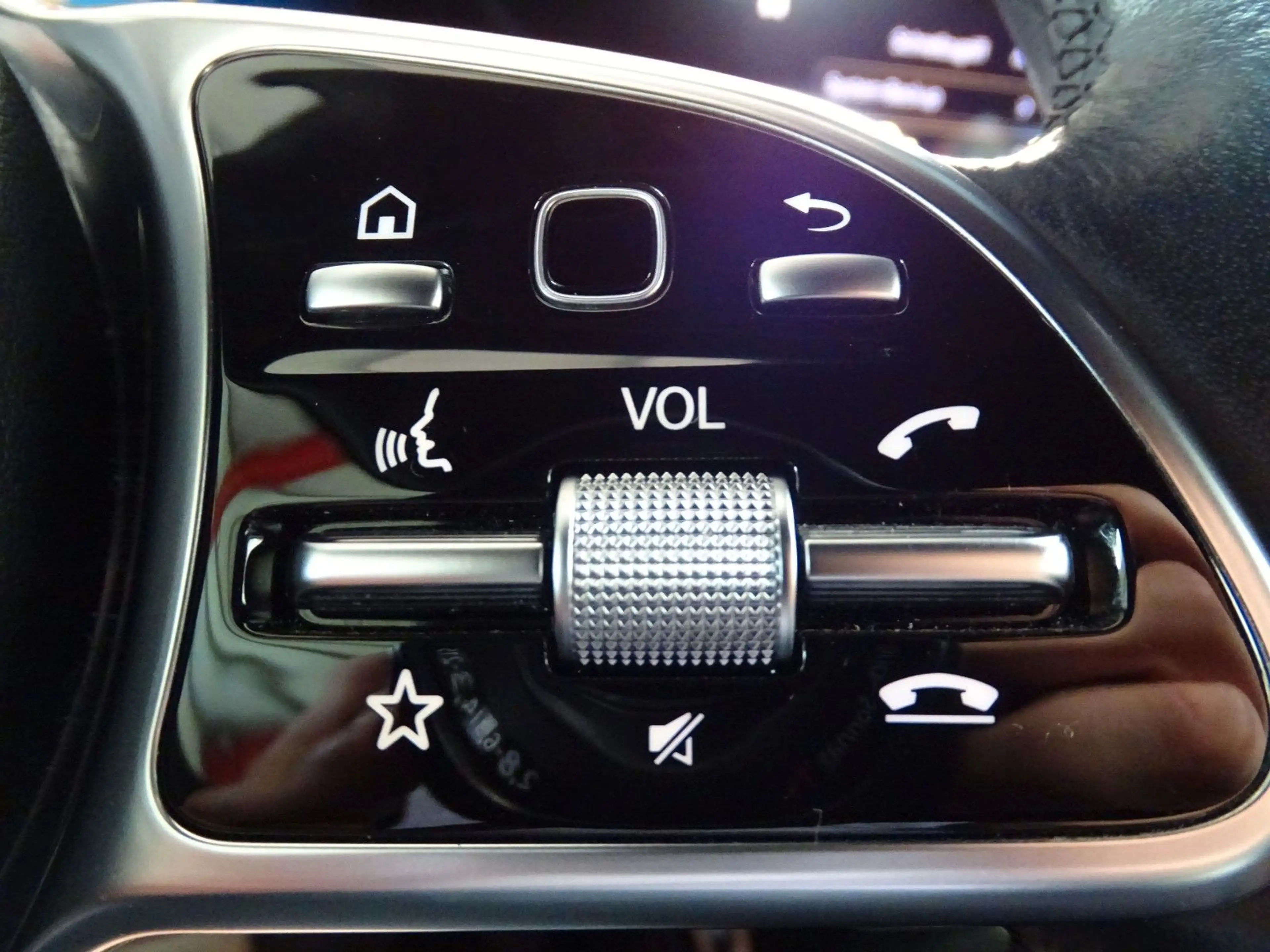 Mercedes-Benz A 220 A220 4Matic*AHK+ACC+KAMERA — photo 13