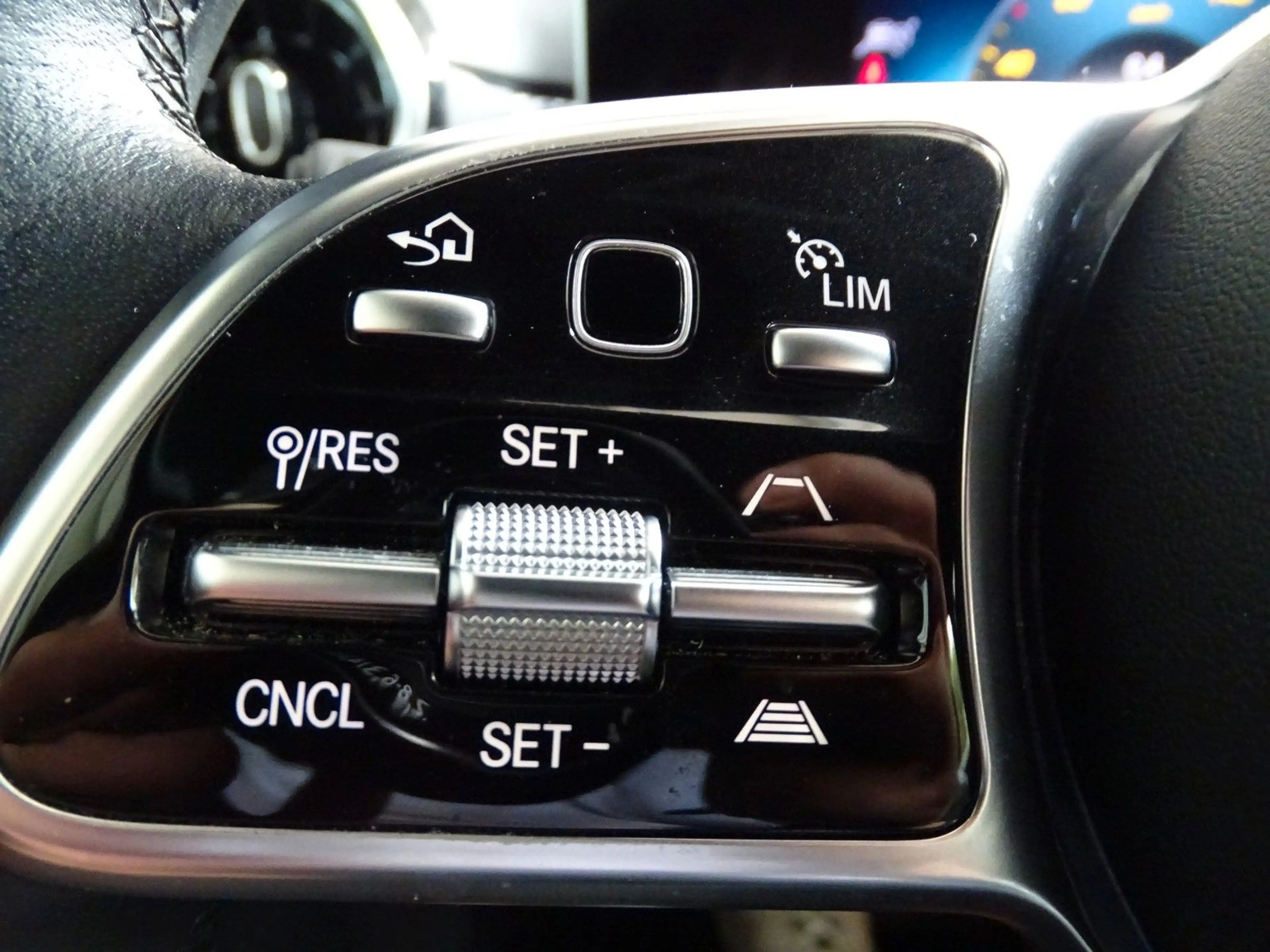 Mercedes-Benz A 220 A220 4Matic*AHK+ACC+KAMERA — photo 12