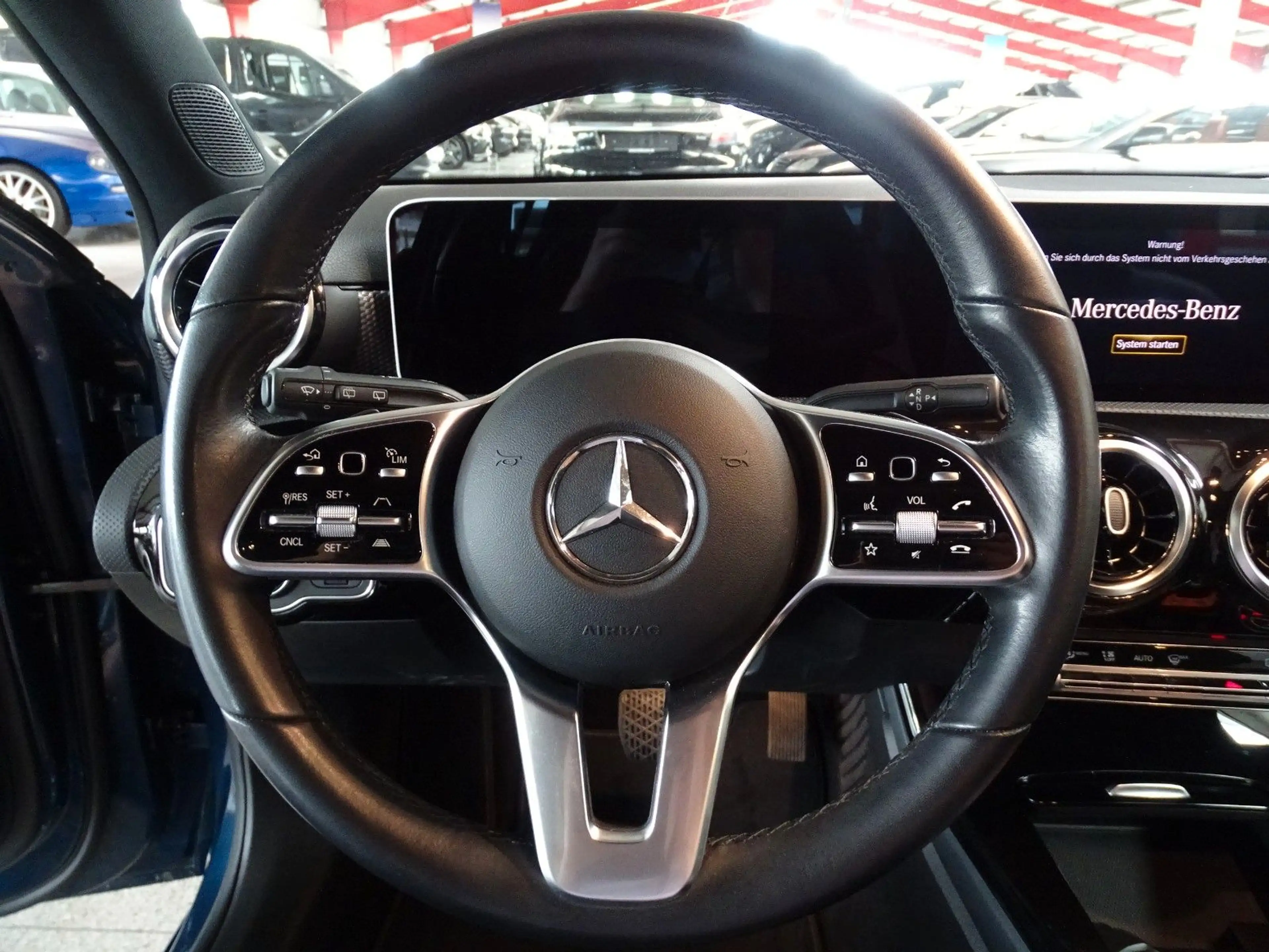 Mercedes-Benz A 220 A220 4Matic*AHK+ACC+KAMERA — photo 11