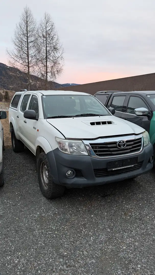 Toyota Hilux Weiß - 1