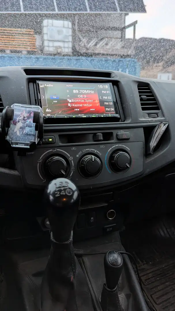 Toyota Hilux Weiß - 2