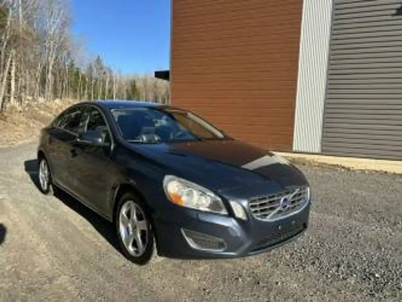 Volvo S60 снимка Volvo S60