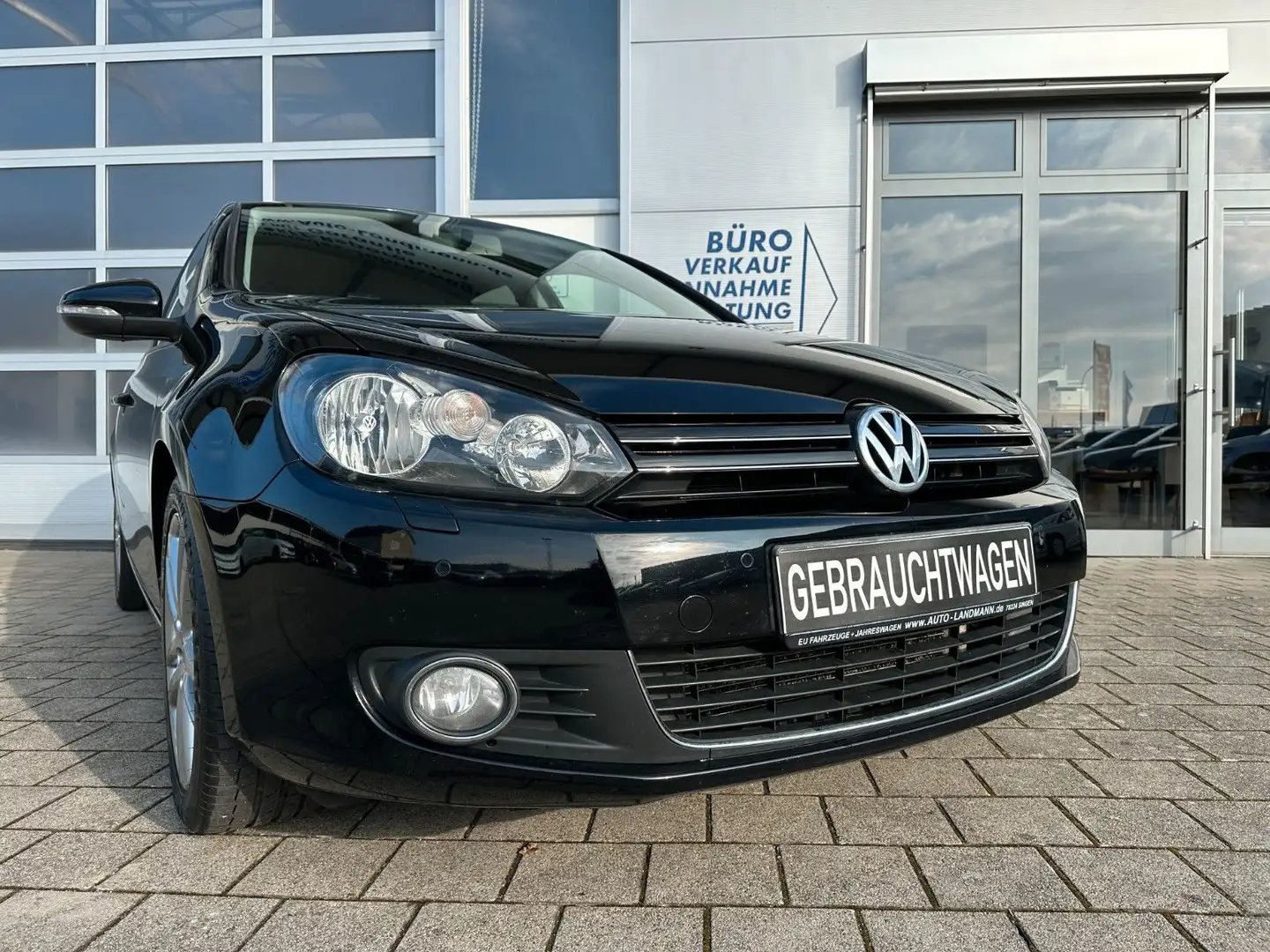 Volkswagen Golf 6 (VI) 2.0 TDI Highline 2HD SHZ PDC 17" ALU Zwart - 1