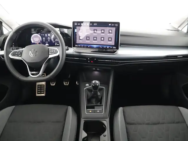 Volkswagen Golf view 9