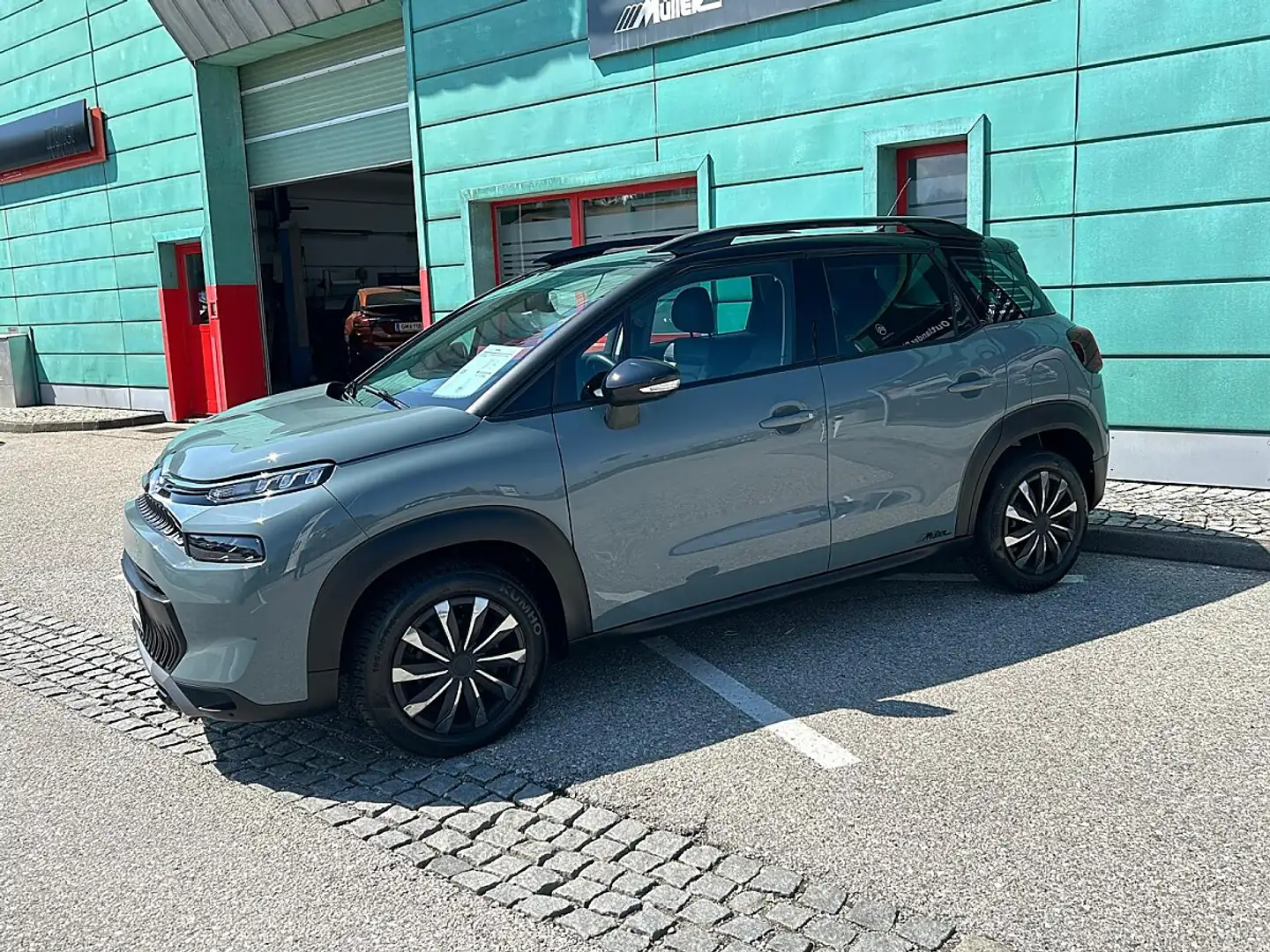 Citroen C3 Aircross PureTech130 S&S EAT6 Max Grün - 2