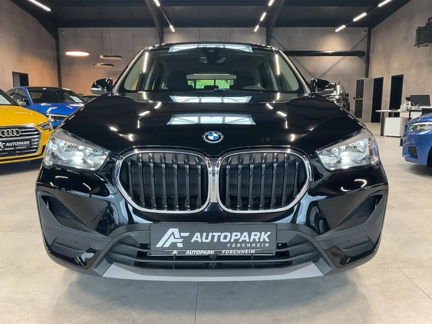 BMW X1 xDrive 25e Advantage DAB Navi Sitzh. PDC Noir - 2