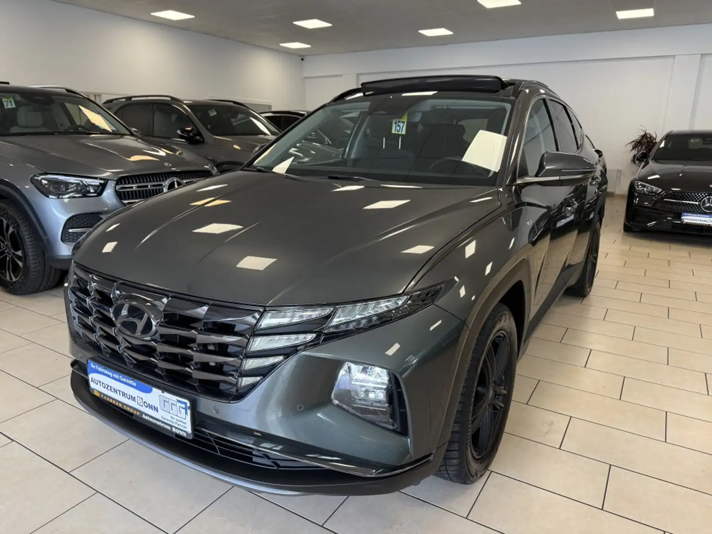 Hyundai TUCSON Trend*4WD*Pano*ACC*LED*WinterP*CarPlay*1H Gris - 1