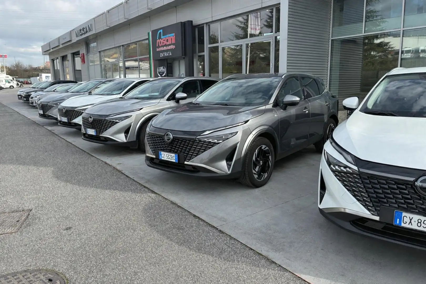 Nissan Qashqai Qashqai MHEV 158 CV Xtronic N-Connecta Grau - 2